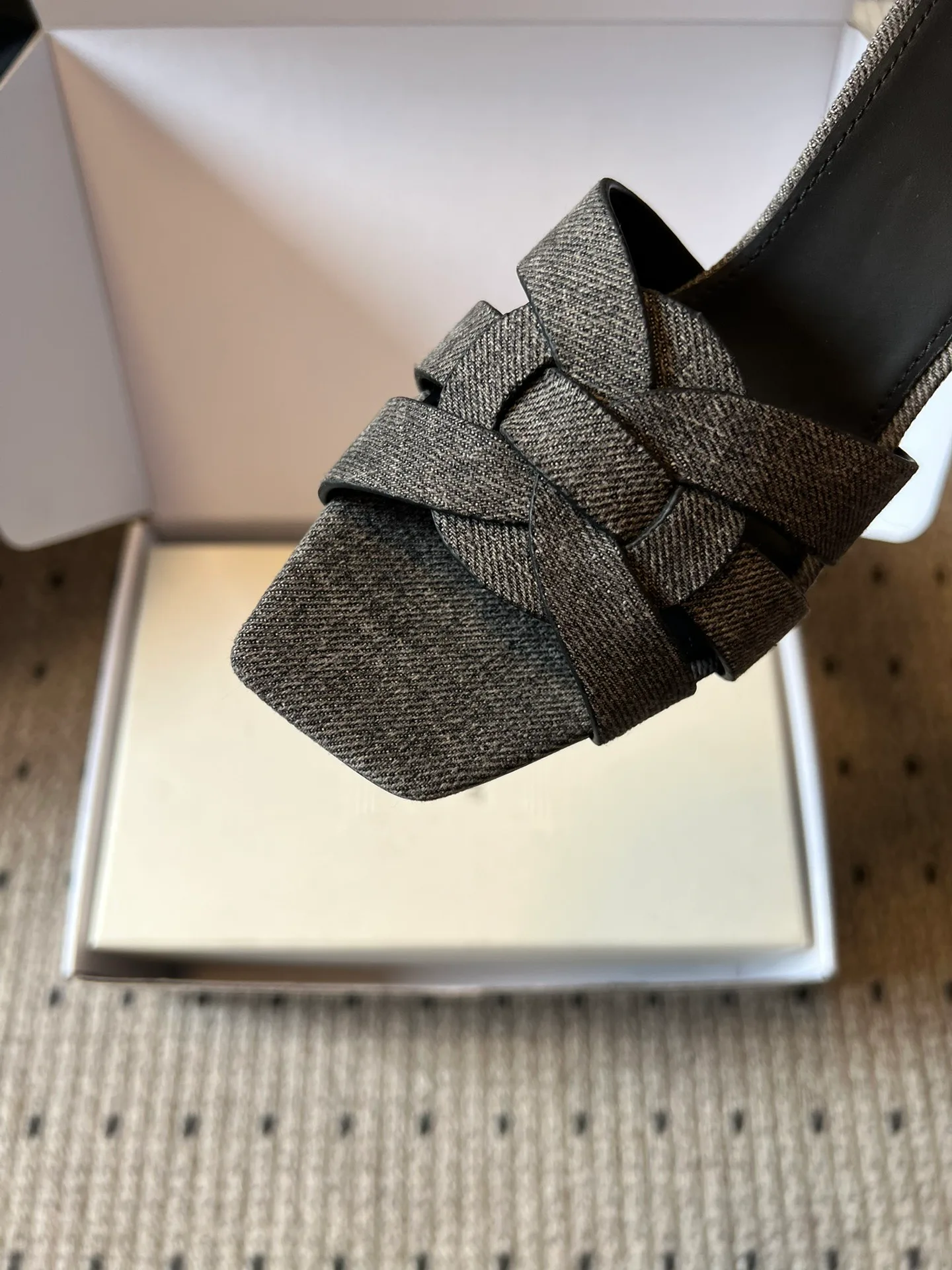 Босоножки Женские Saint Laurent 11239397