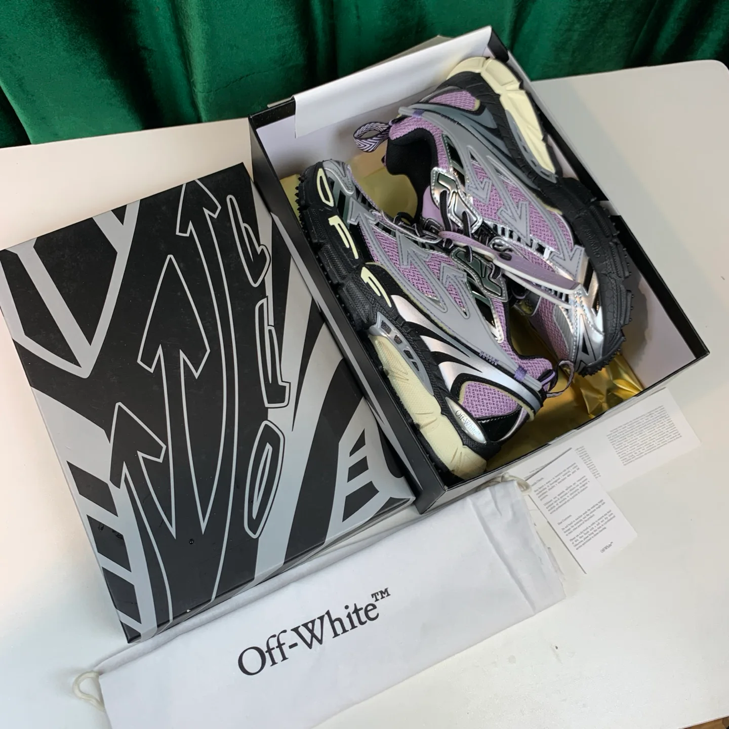 Кроссовки Женские Off-White 1893500