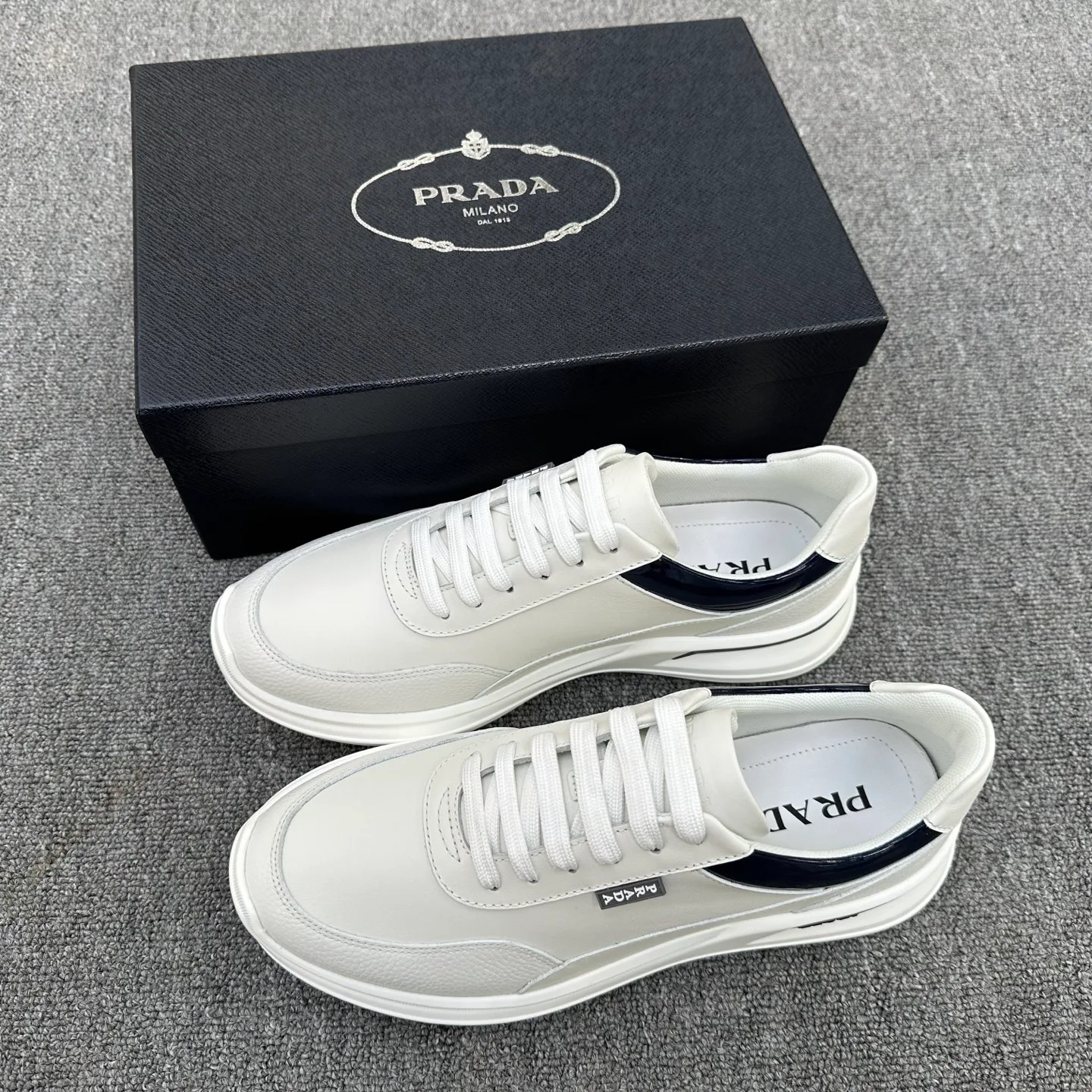 Кроссовки Мужские Prada 18076334