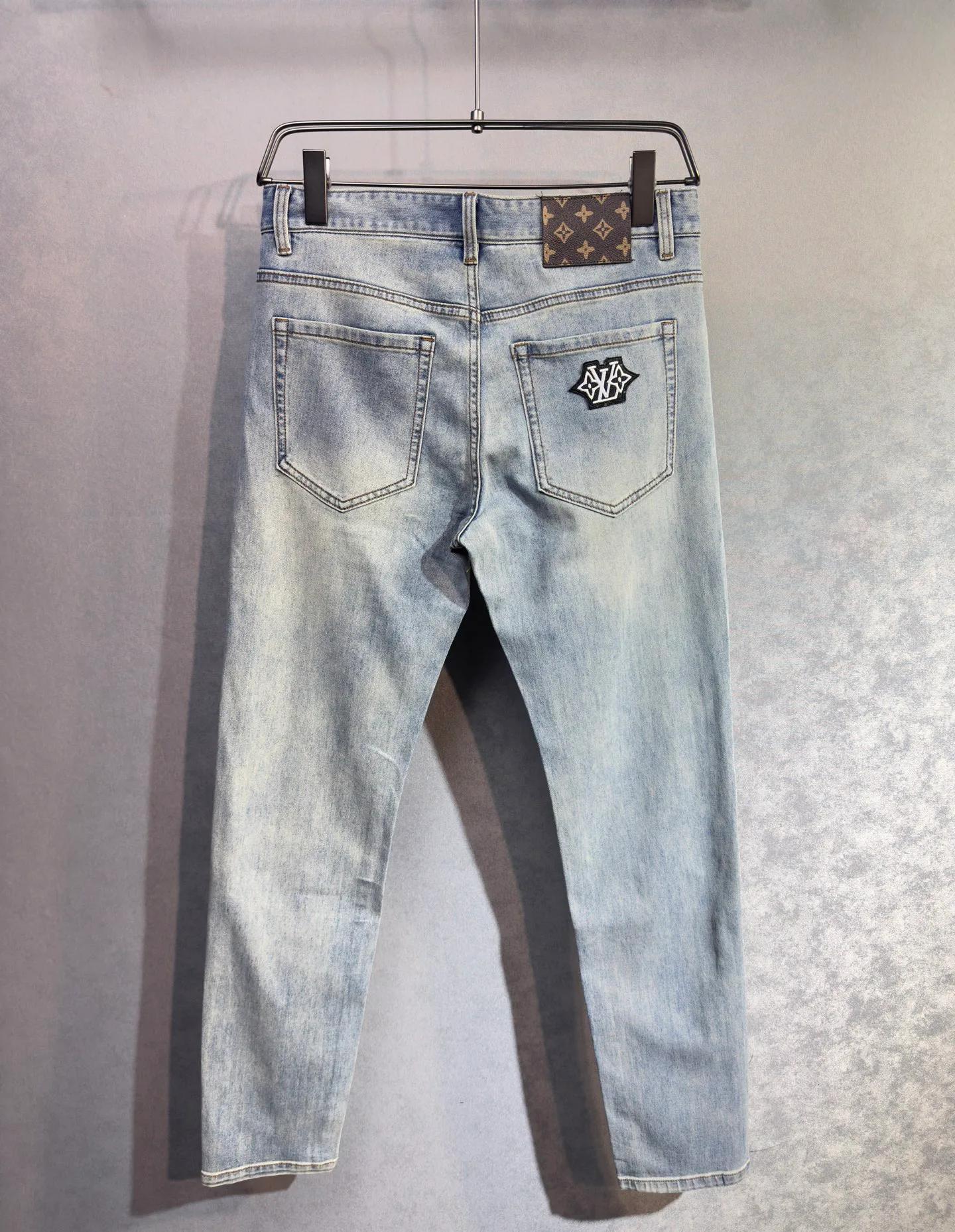 Джинсы Мужские Louis Vuitton 18098393