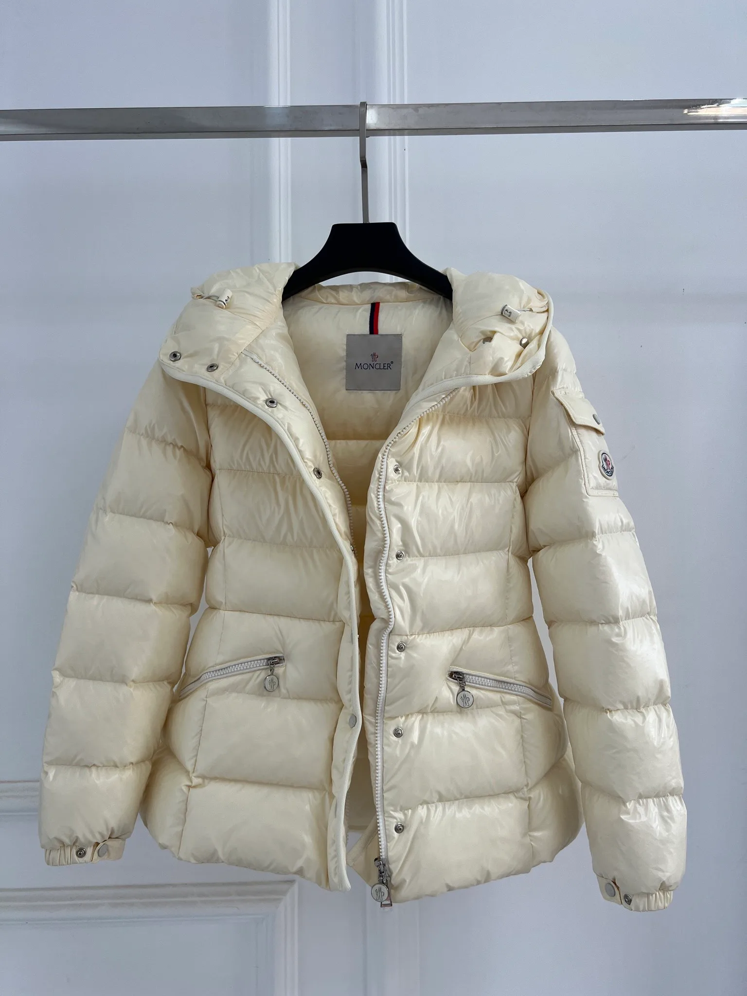 Куртки И Пуховики Женские Moncler 18416193