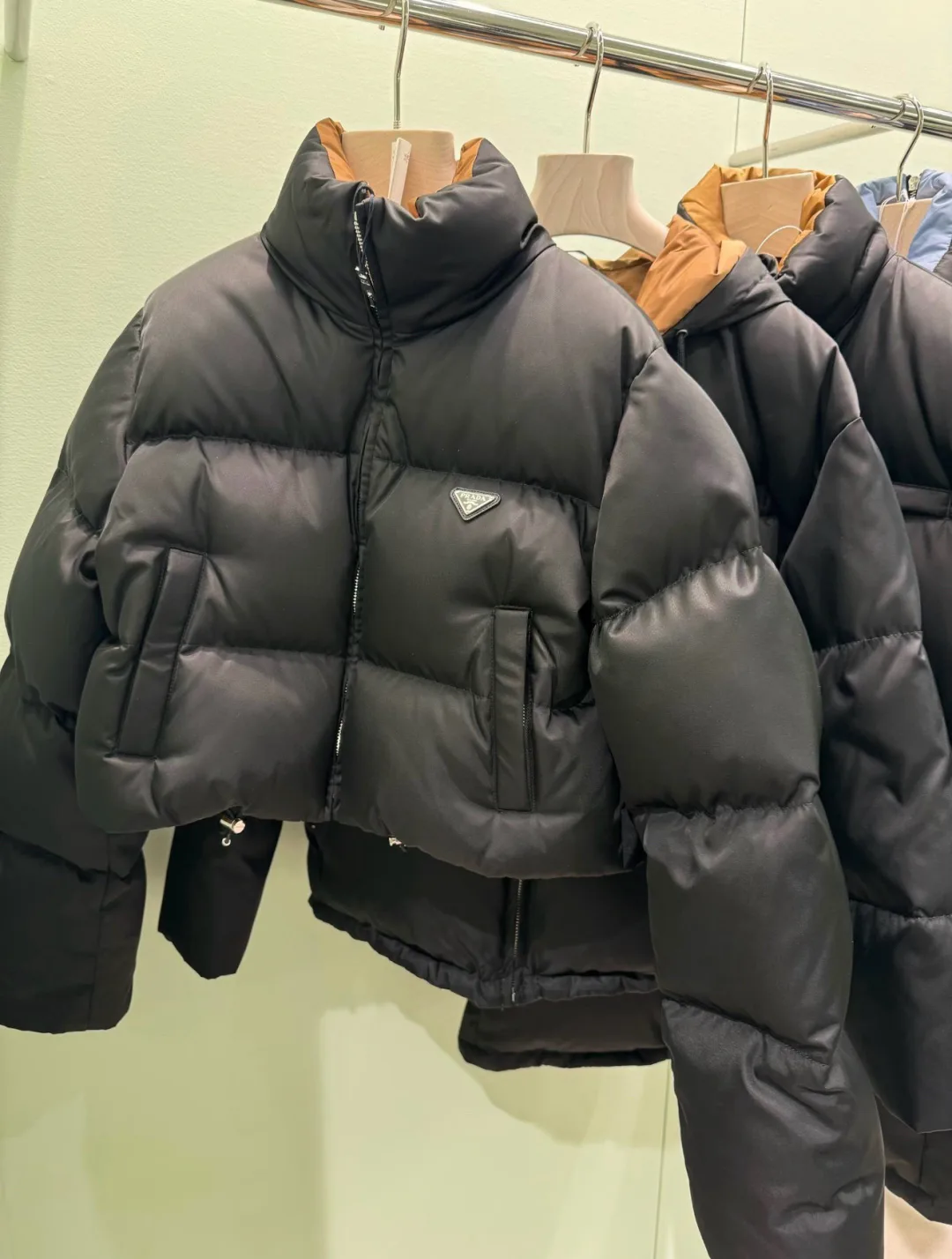 Куртки И Пуховики Женские Prada 19075619