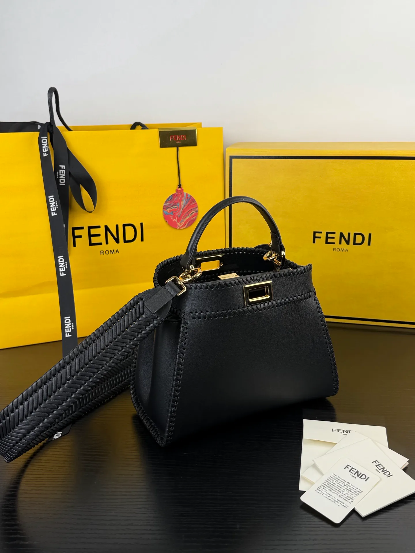 Классические Сумки Женские Fendi 13234523