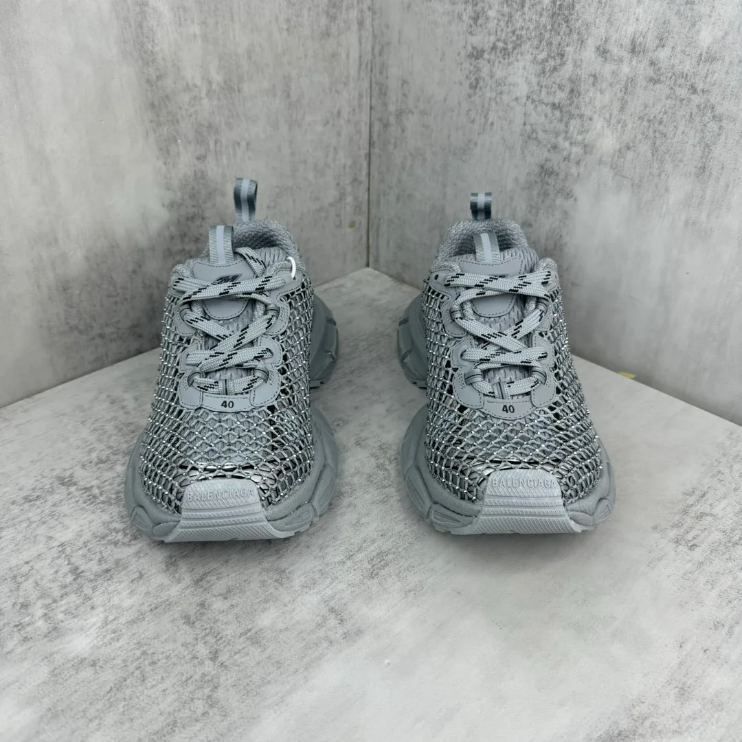 Кроссовки Женские Balenciaga 11705472