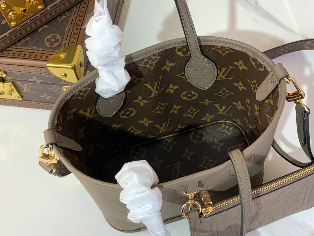 Классические Сумки Женские Louis Vuitton 13209844