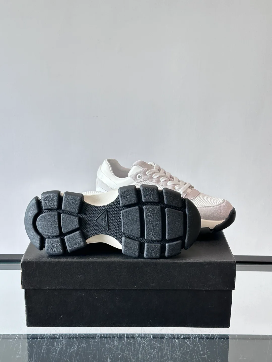 Кроссовки Мужские Prada 17498050