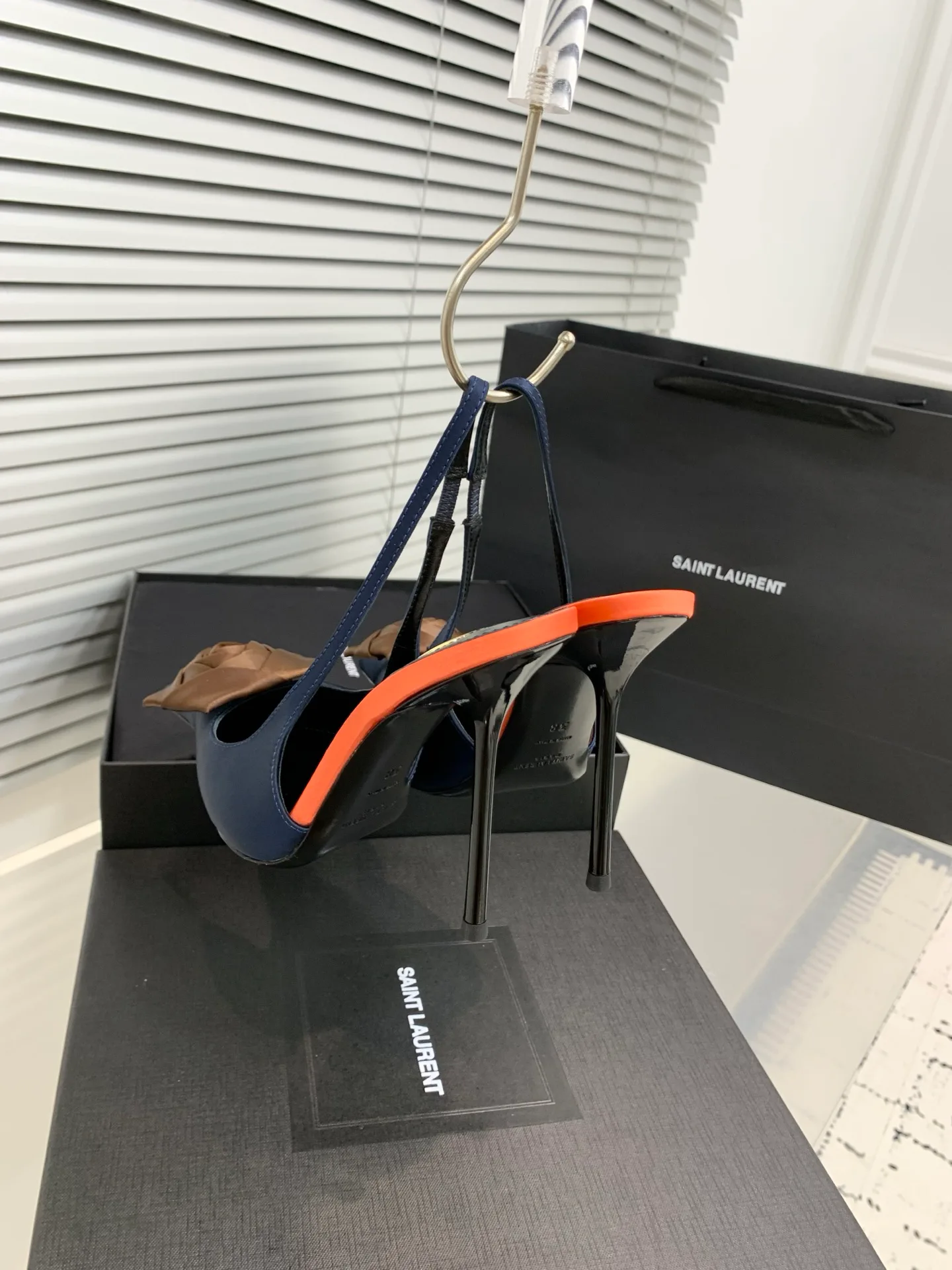 Туфли Женские Saint Laurent 355742