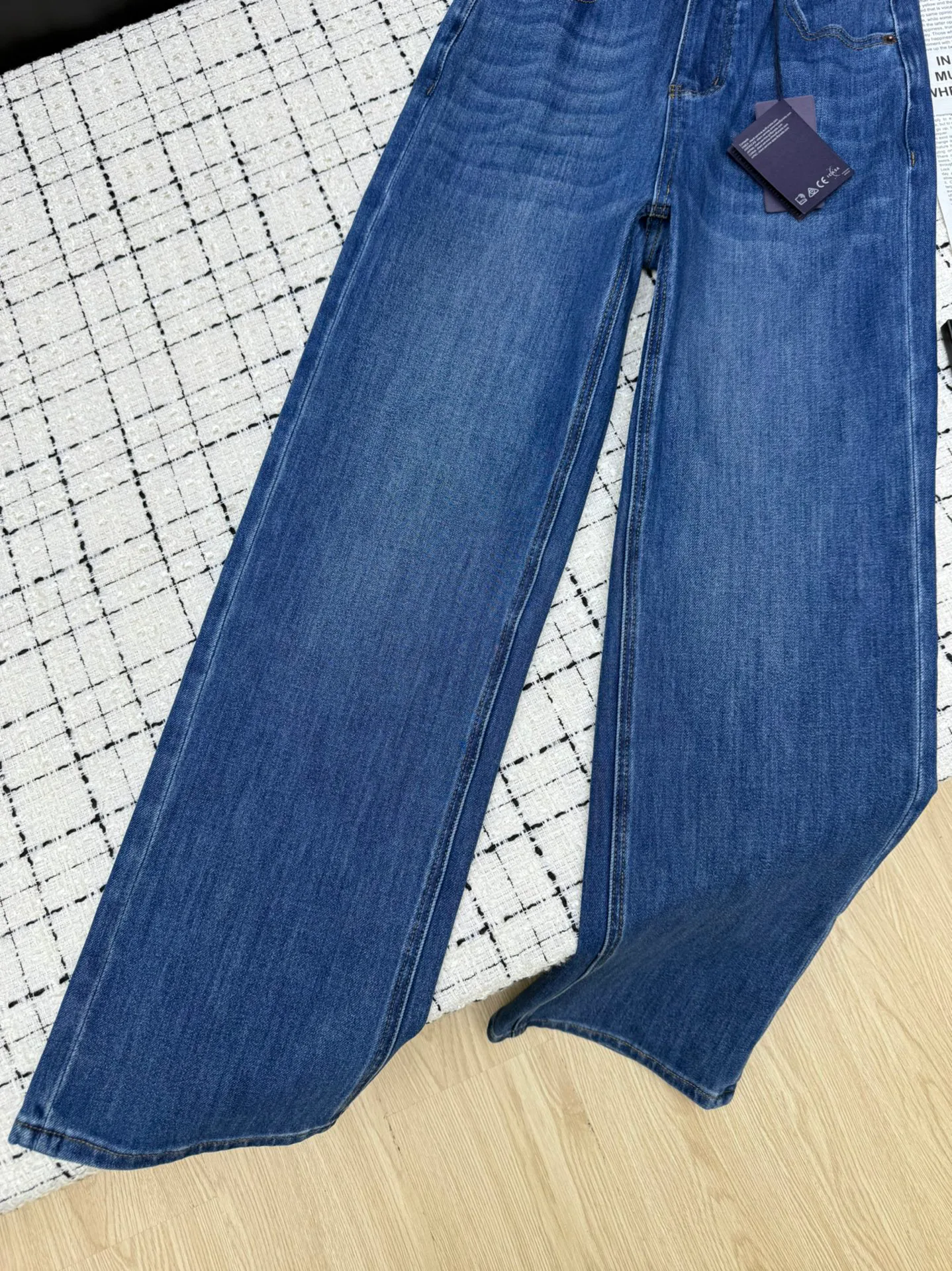 Джинсы Женские Prada 11737701