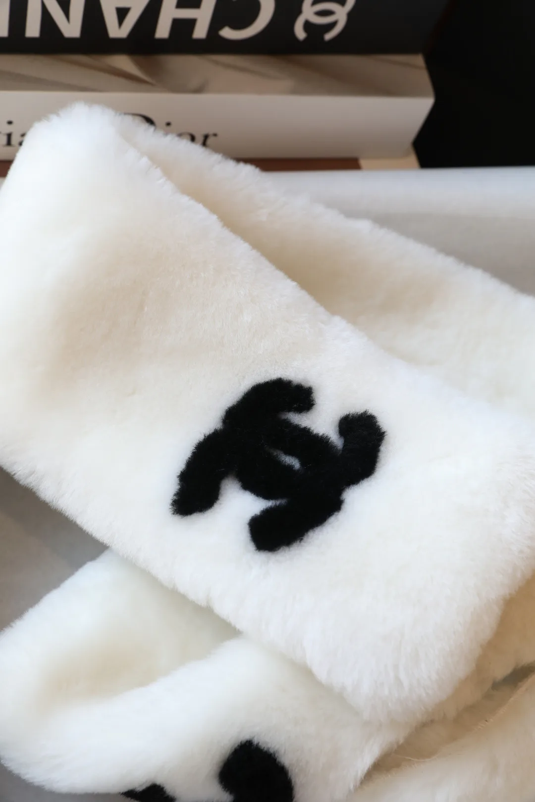 Шарфы Chanel 219395