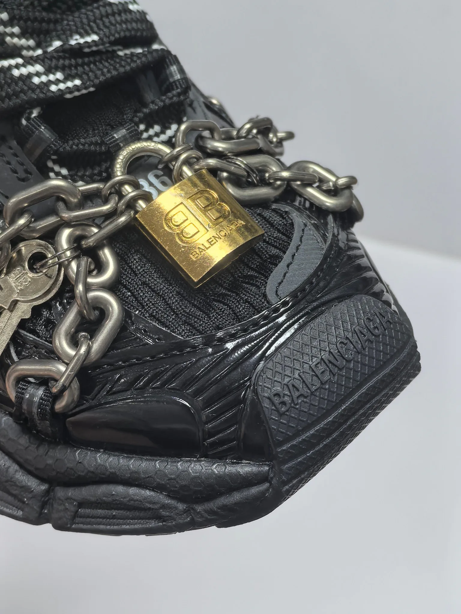 Кроссовки Женские Balenciaga 9684219