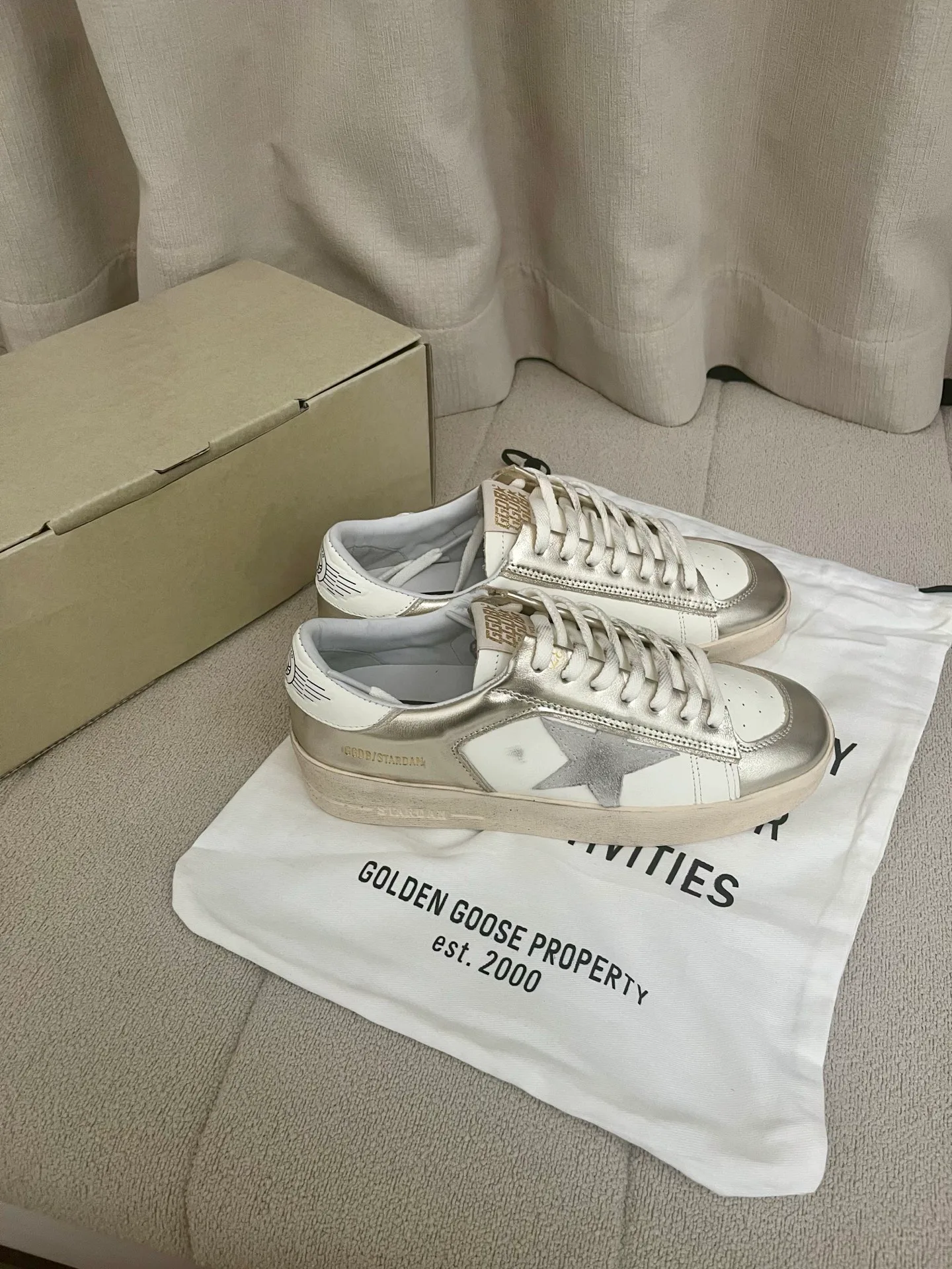 Кроссовки Женские Golden Goose 16941986
