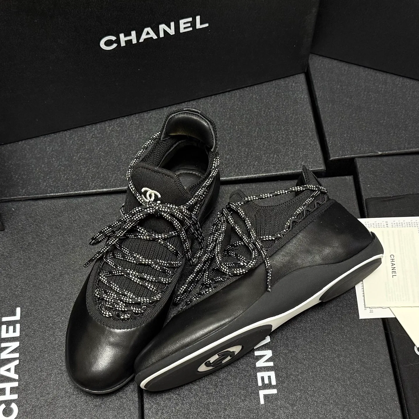 Кроссовки Женские Chanel 18083057