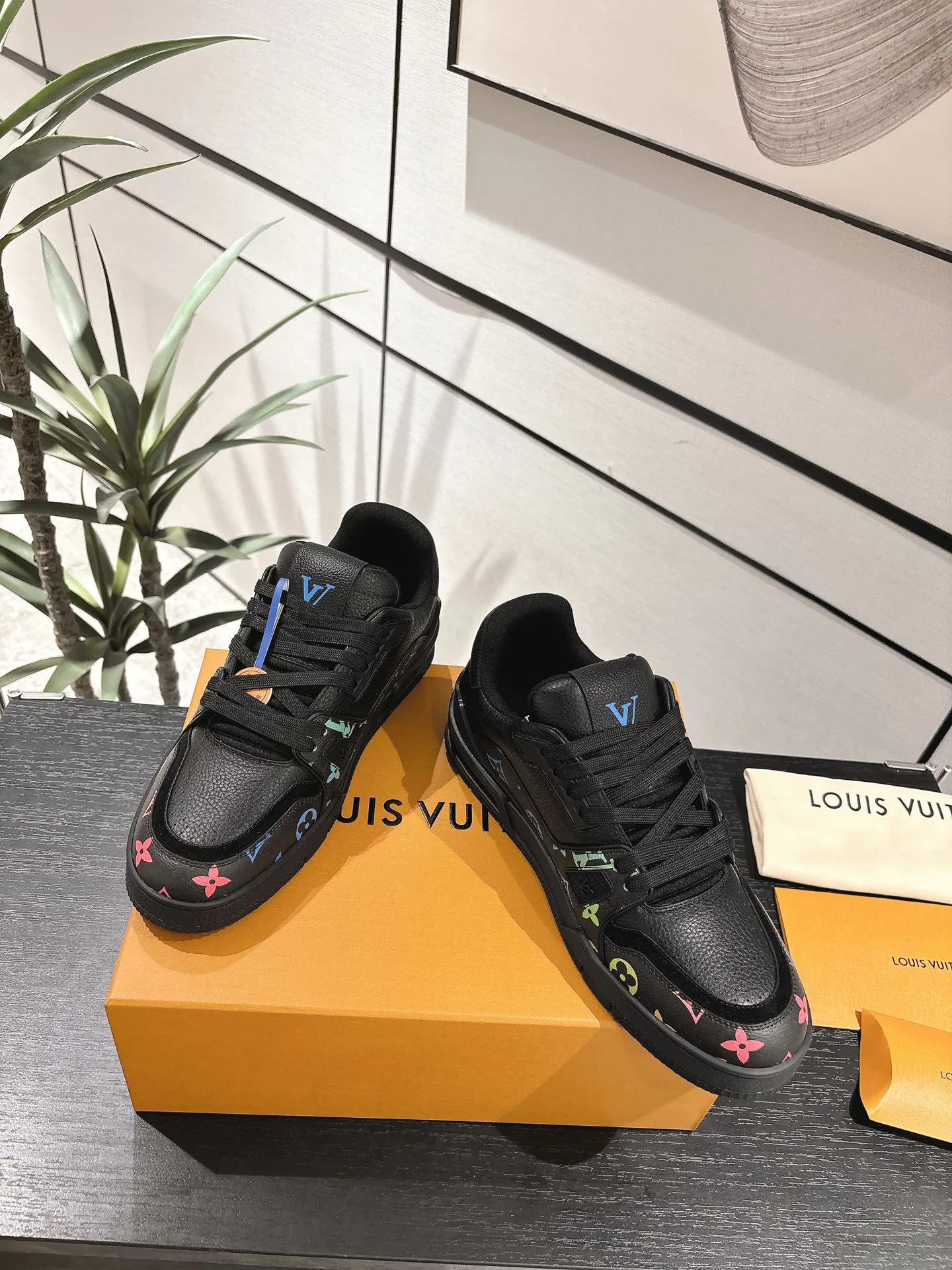 Кроссовки Мужские Louis Vuitton 24853