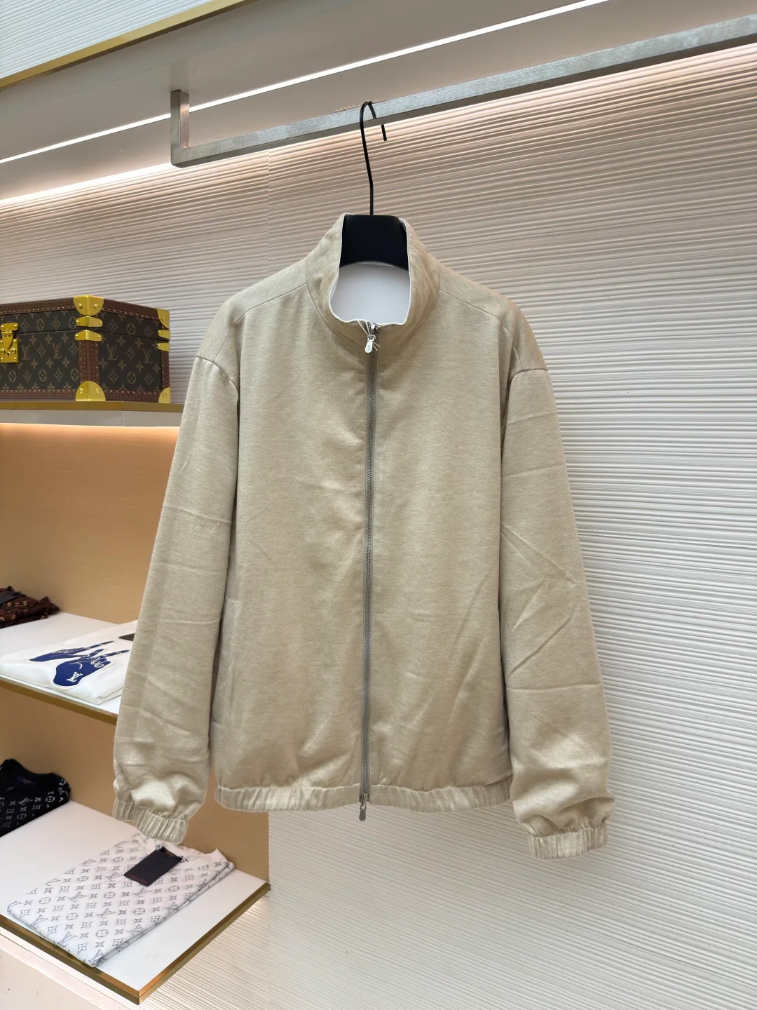 Куртки И Пуховики Мужские Brunello Cucinelli 18209743