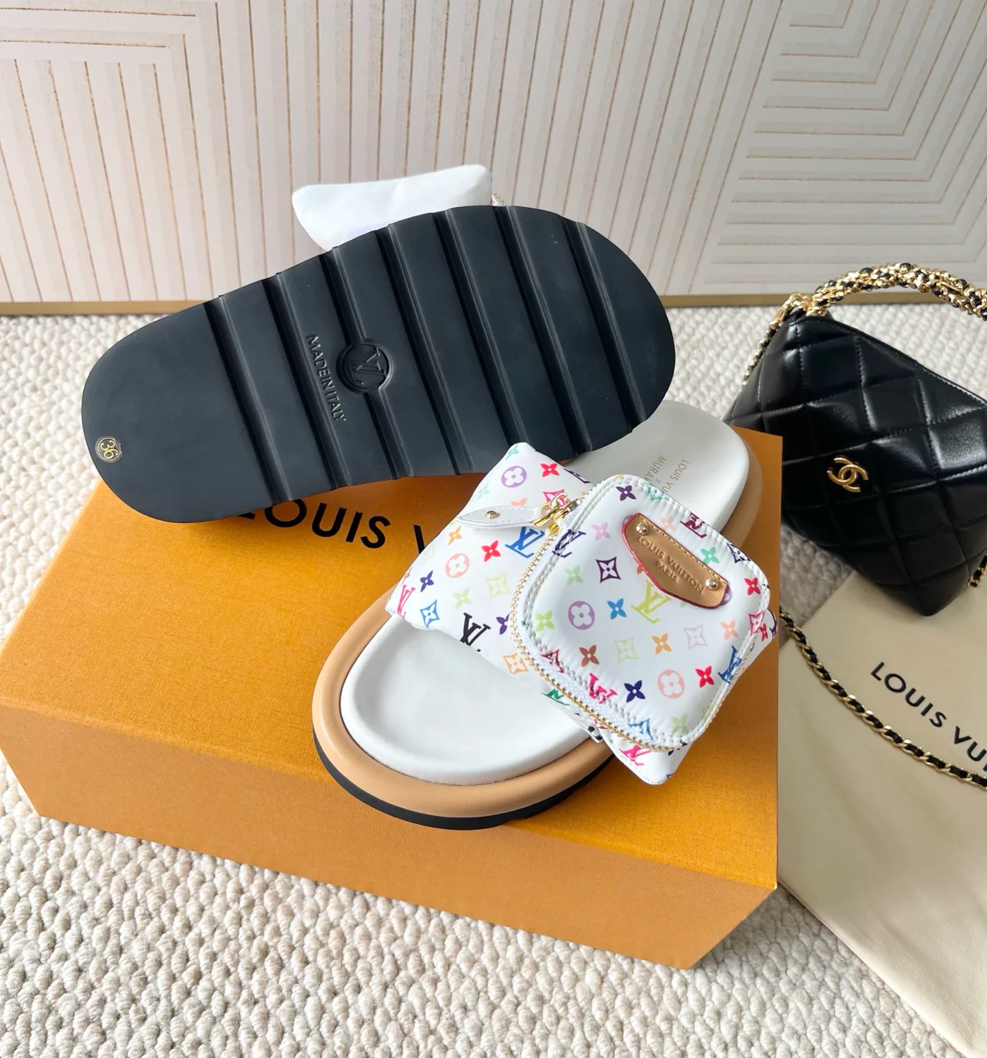 Шлепанцы Женские Louis Vuitton 32859