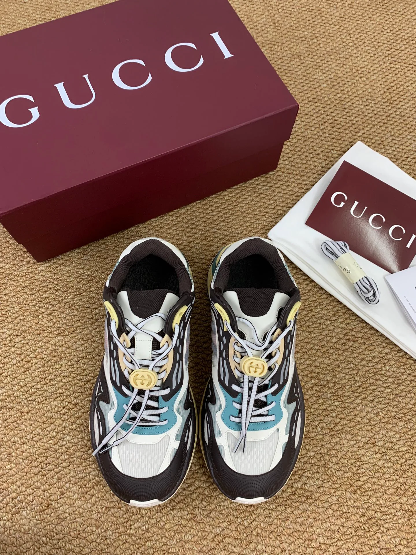 Кроссовки Женские Gucci 17545257