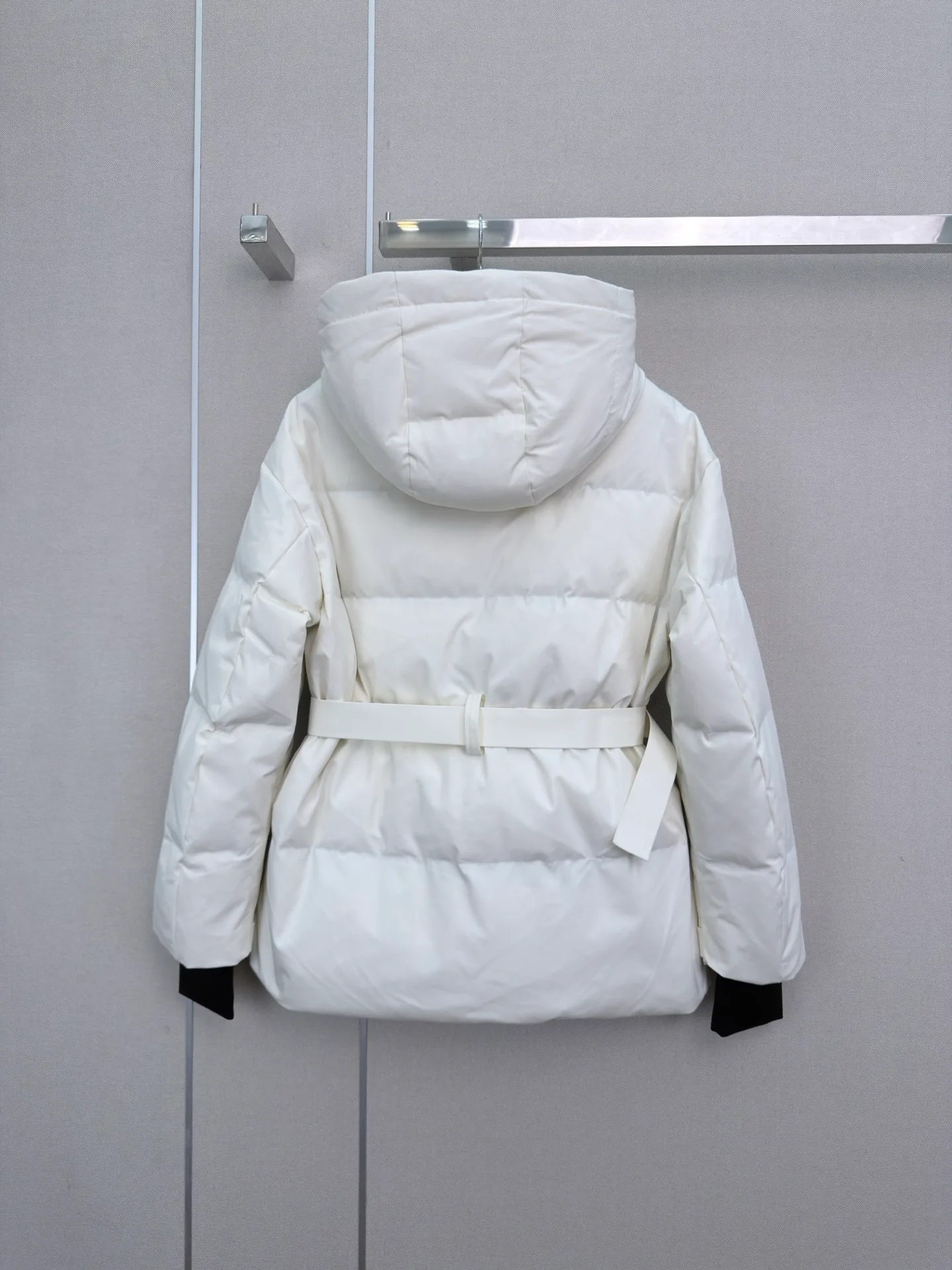 Куртки И Пуховики Женские Prada 18185833