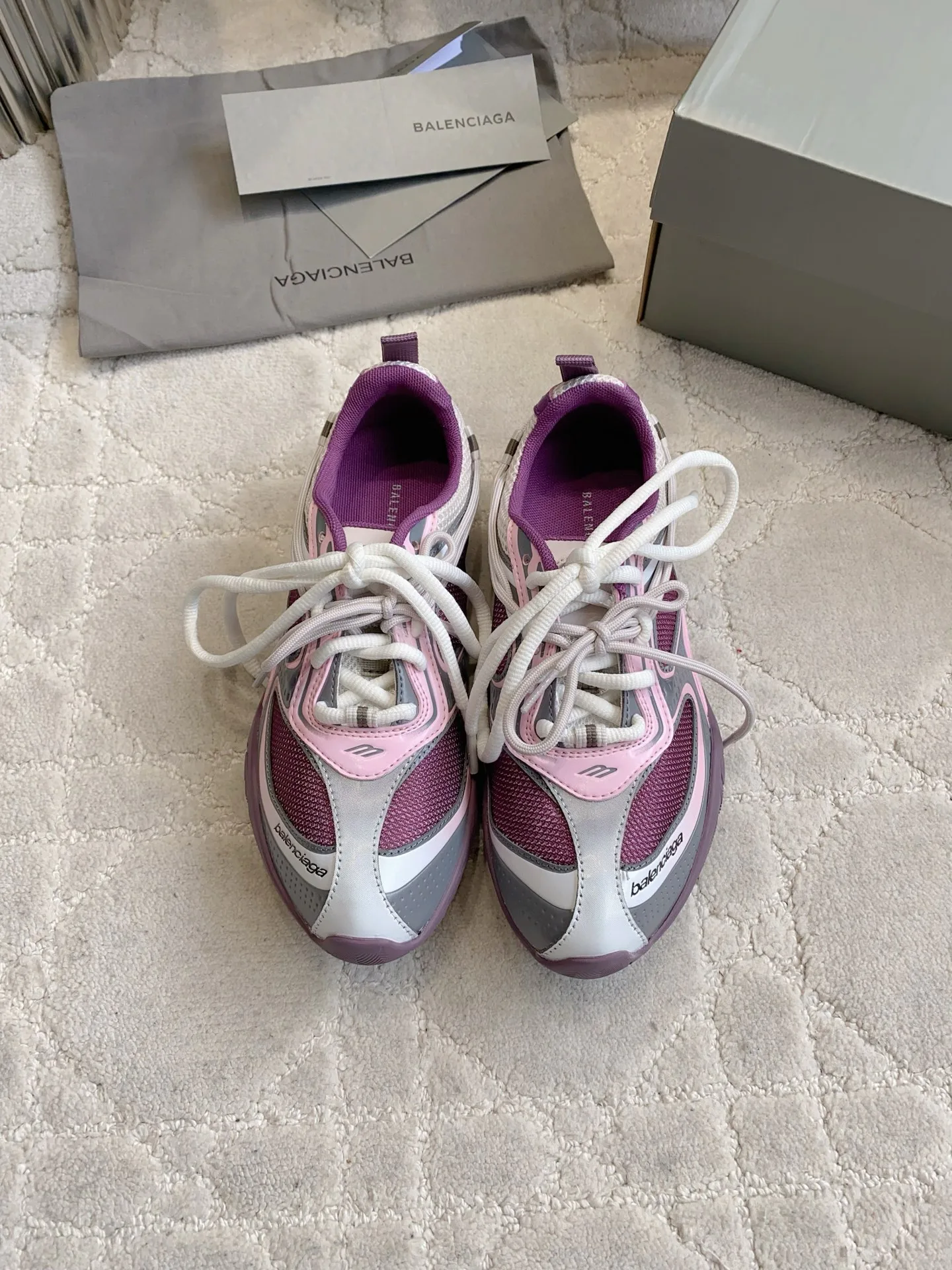 Кроссовки Женские Balenciaga 18133404
