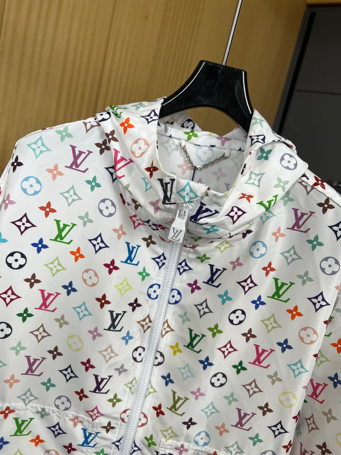 Куртки И Пуховики Женские Louis Vuitton 5189368