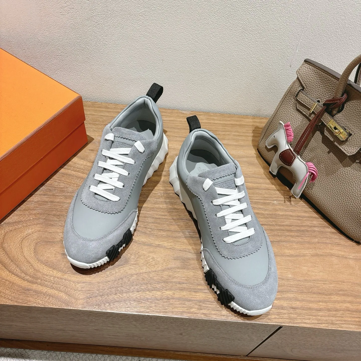 Кроссовки Женские Hermes 9915110