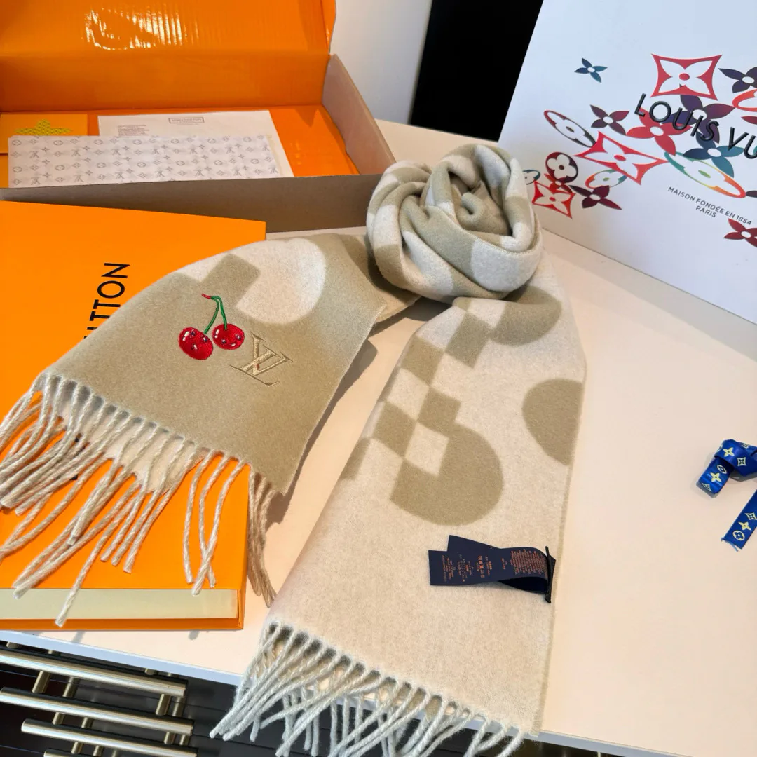 Шарфы Louis Vuitton 920481