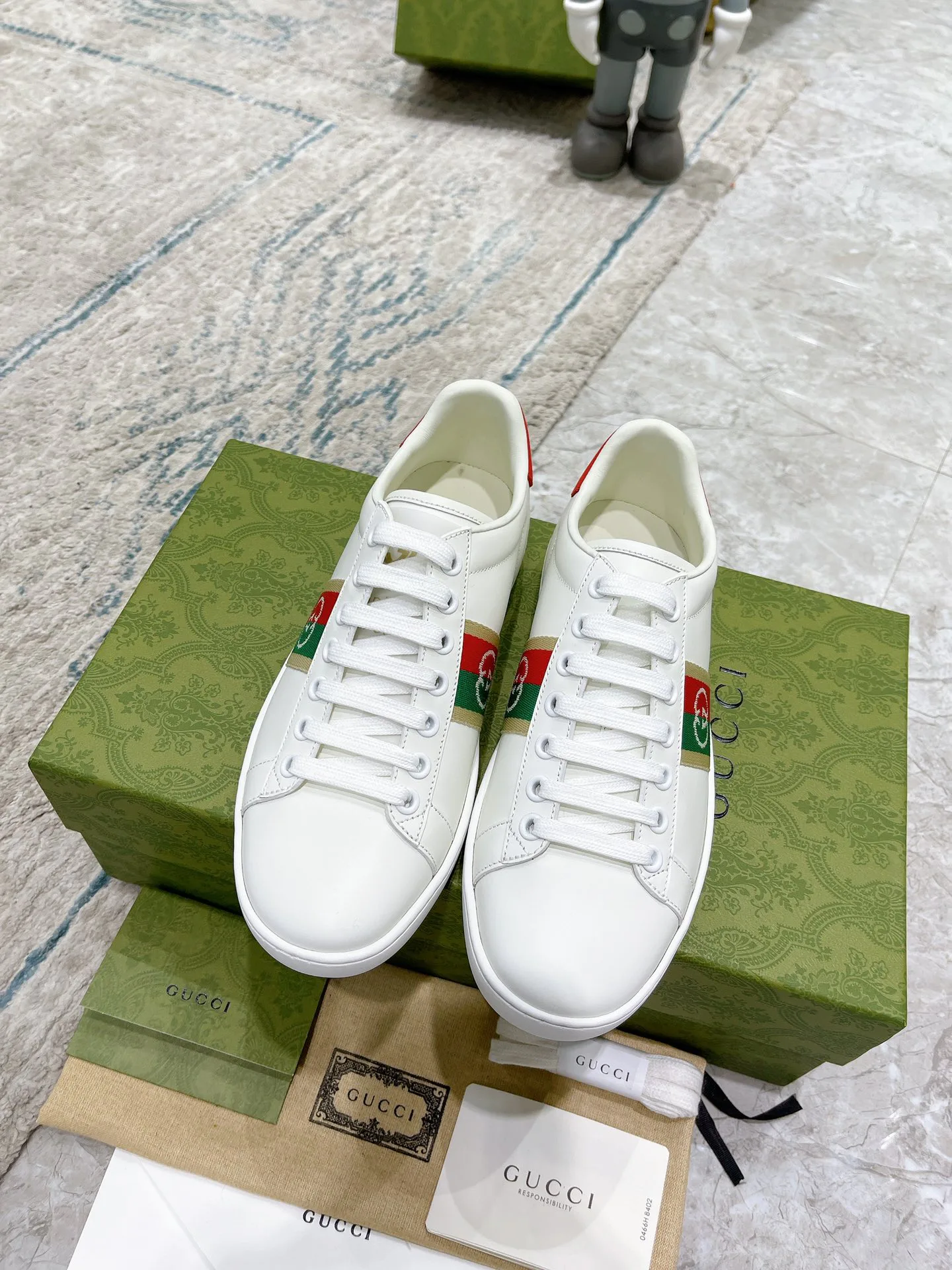Кроссовки Женские Gucci 17620454