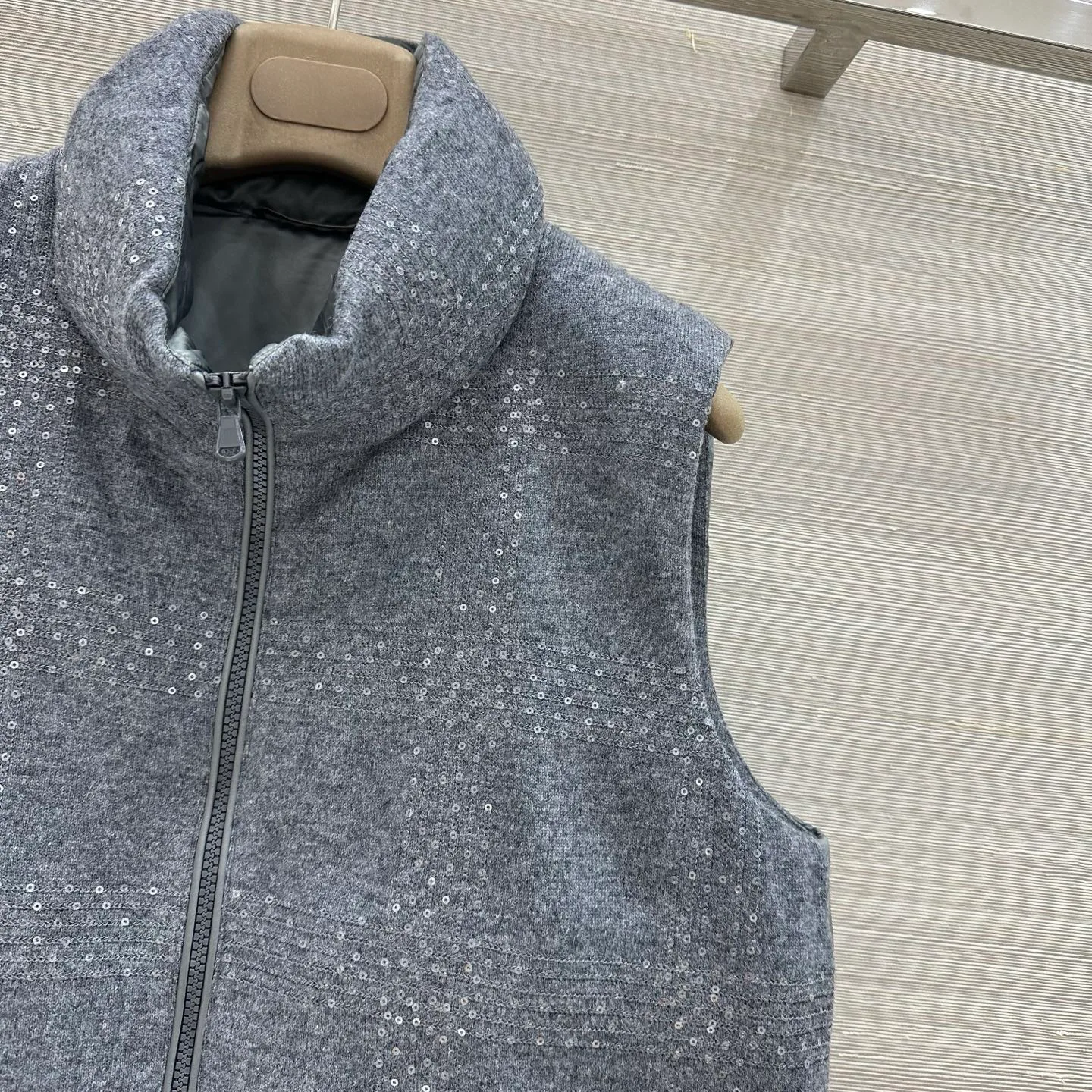 Жилеты Женские Brunello Cucinelli 18056705