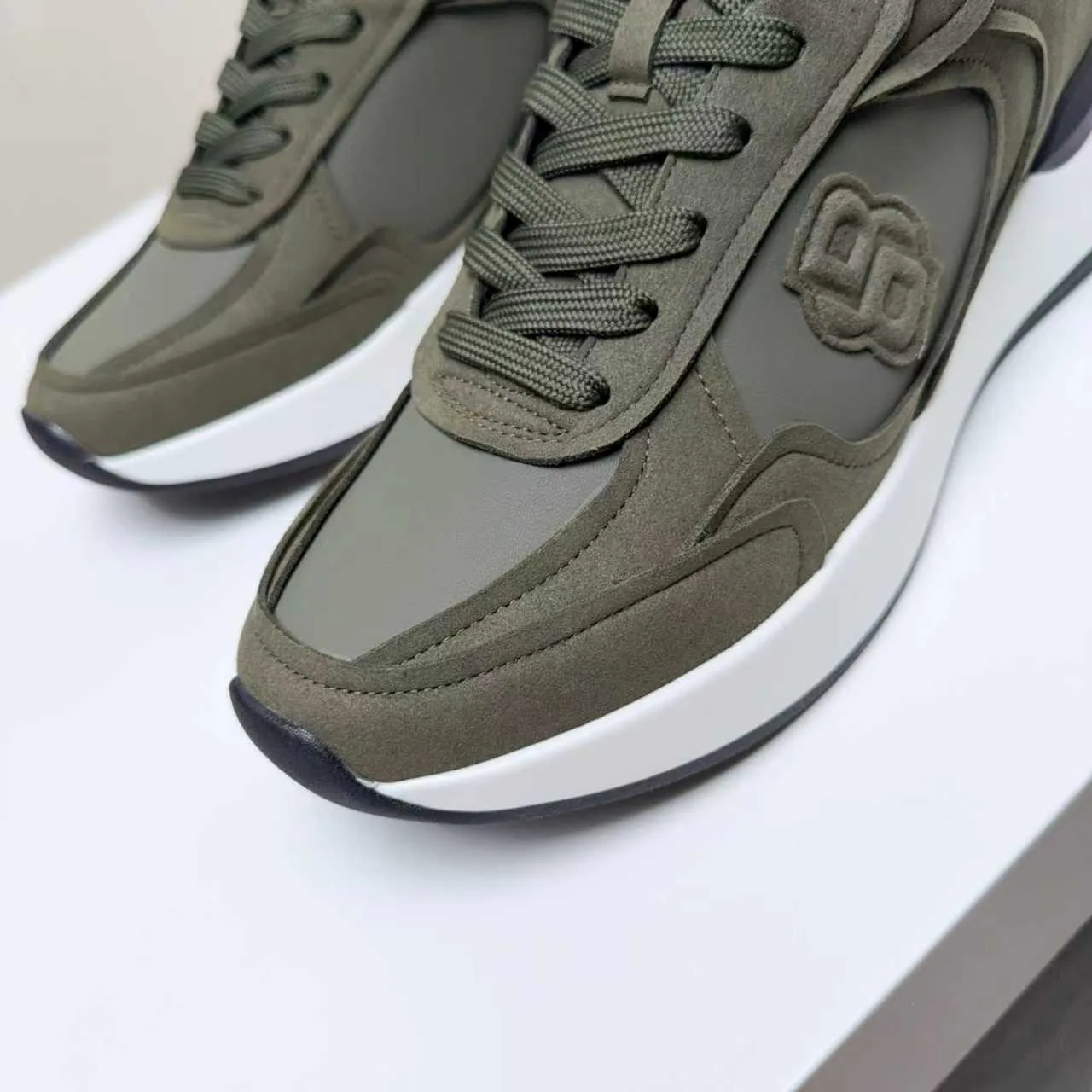 Кроссовки Мужские Hugo Boss 236000