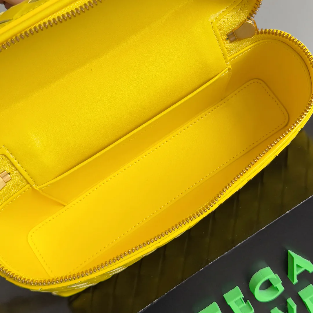 Сумки На Ремне Женские Bottega Veneta 10225018