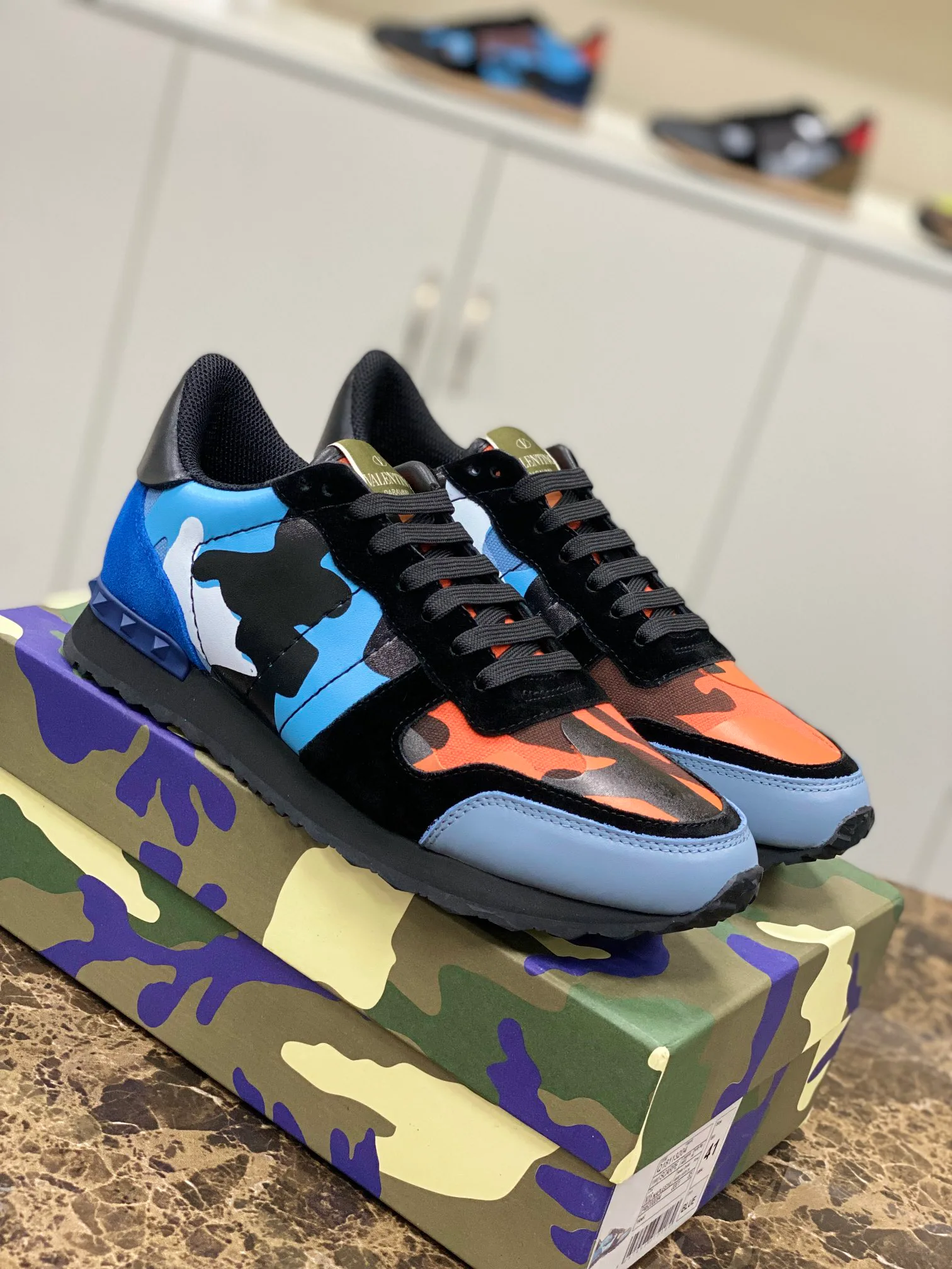 Кроссовки Женские Valentino 10736449