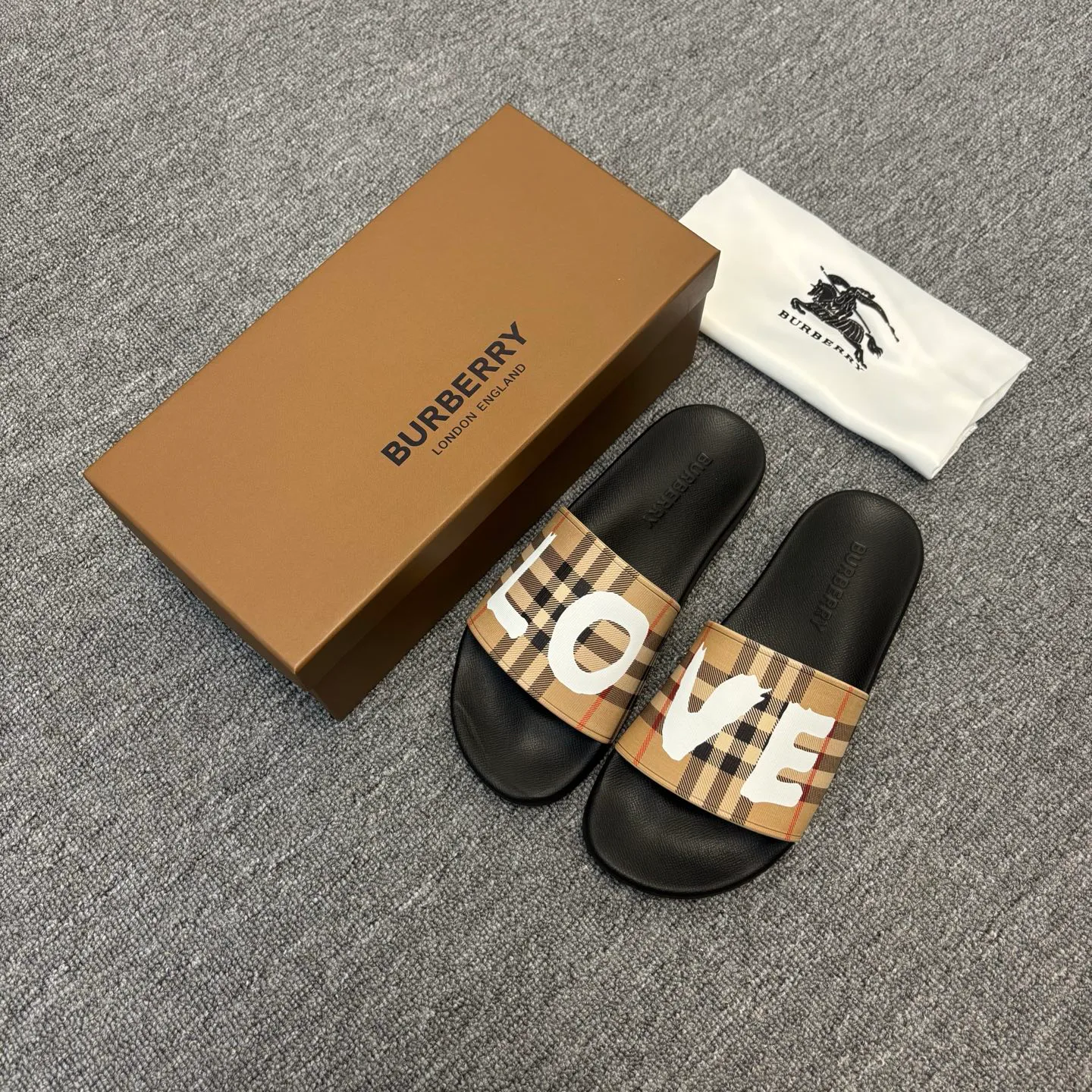 Шлепанцы Женские Burberry 587963