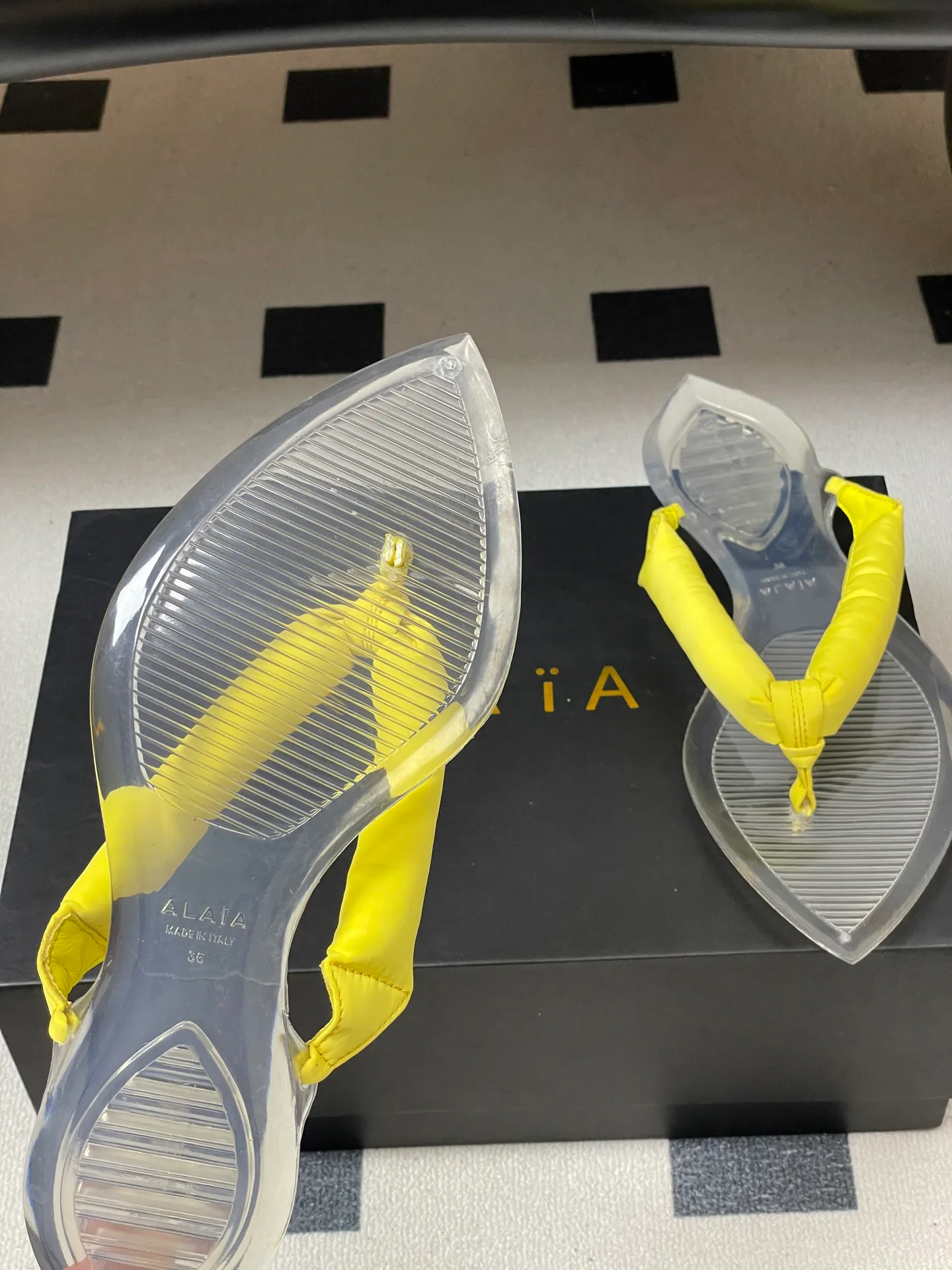 Шлепанцы Женские Alaia 13410659