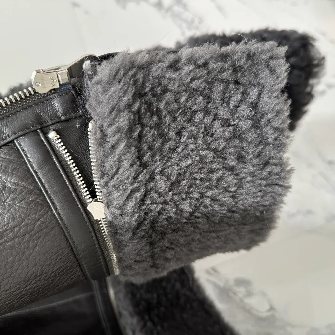 Кожаные Куртки И Дублёнки Женские Loewe 558905