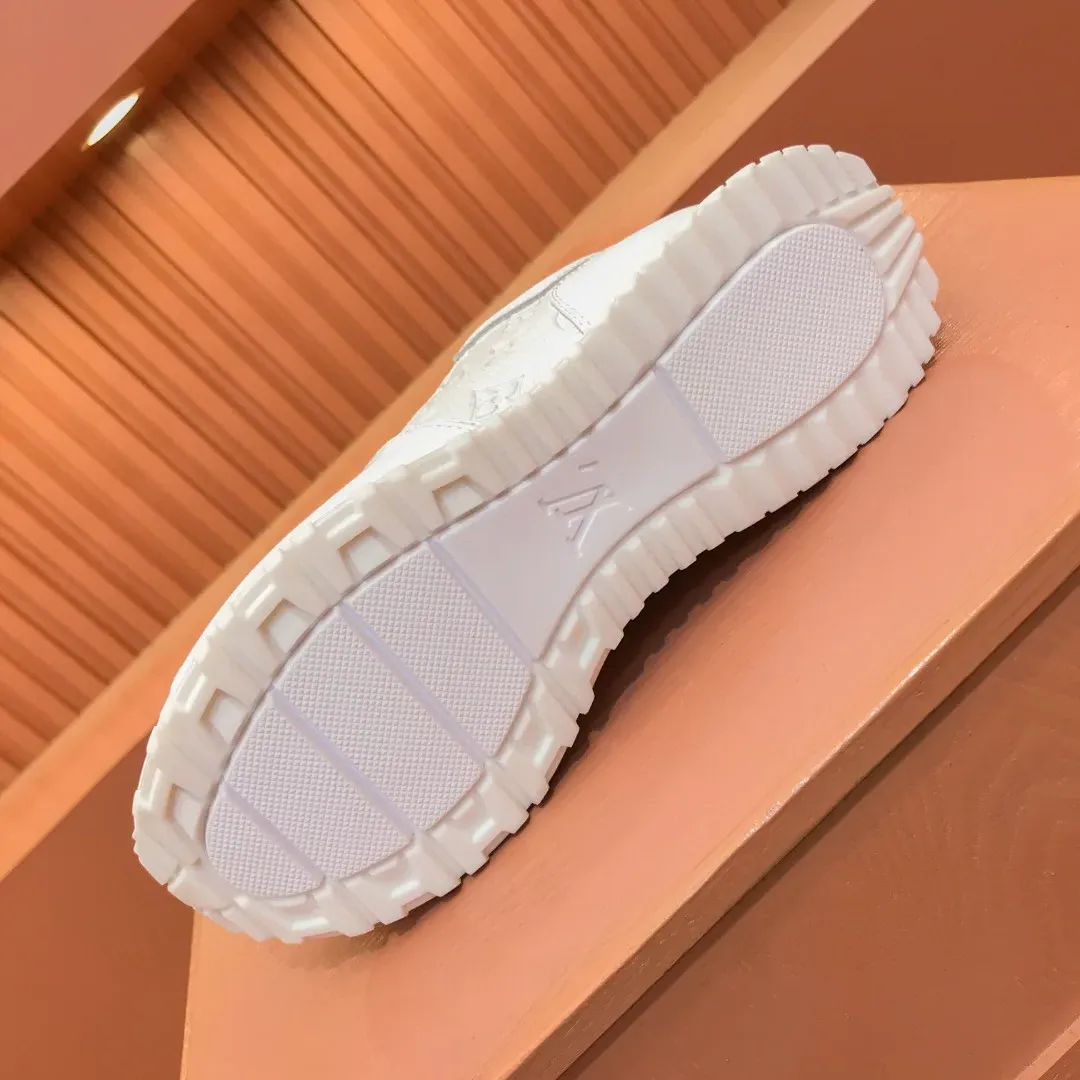 Кроссовки Мужские Louis Vuitton 715980