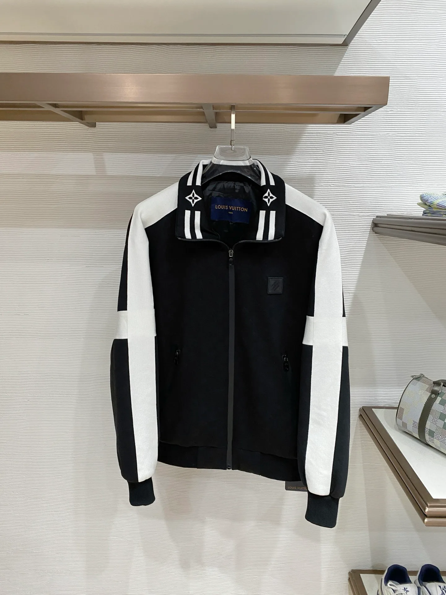 Куртки И Пуховики Мужские Louis Vuitton 10479661