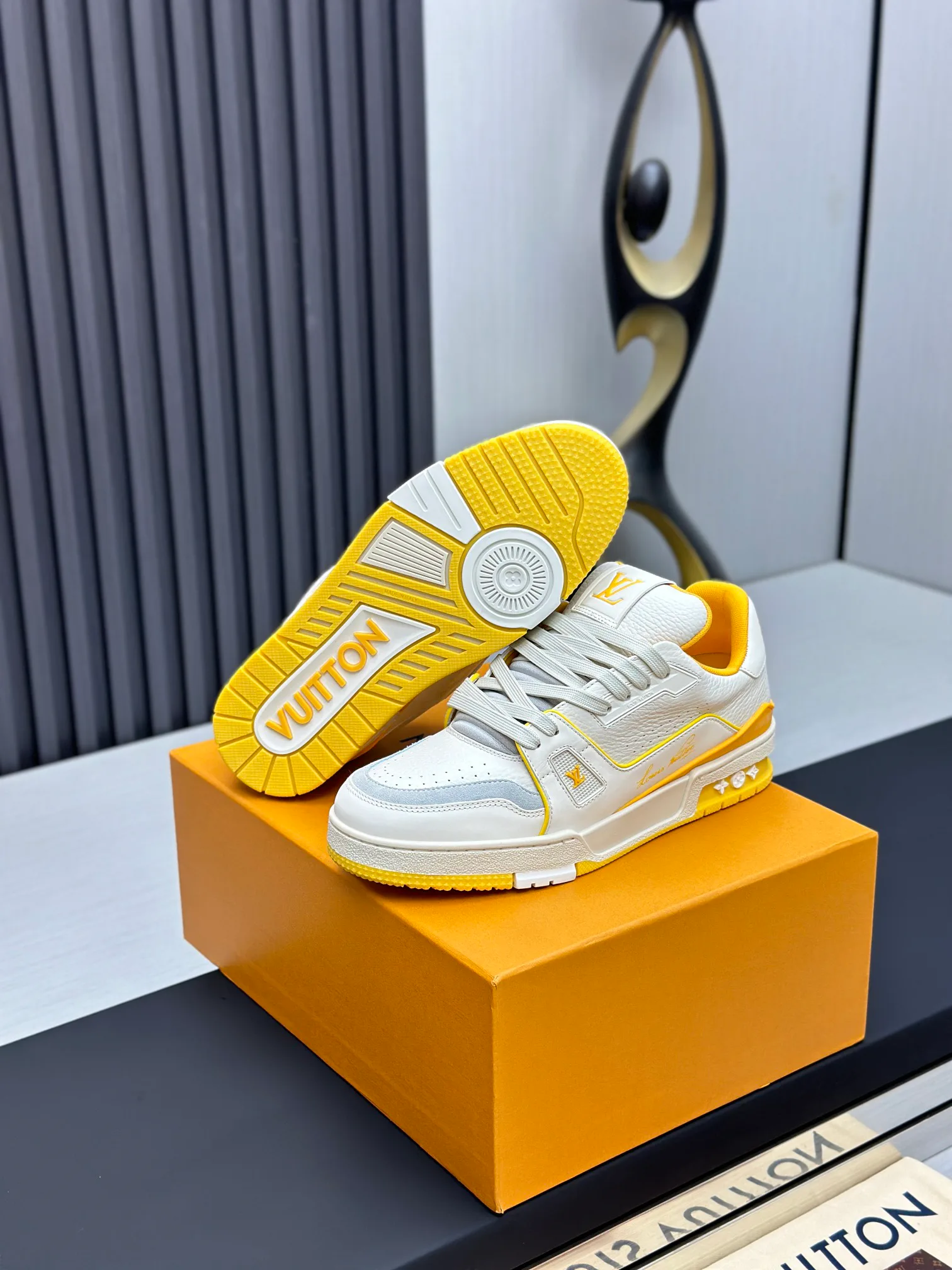 Кроссовки Женские Louis Vuitton 272002