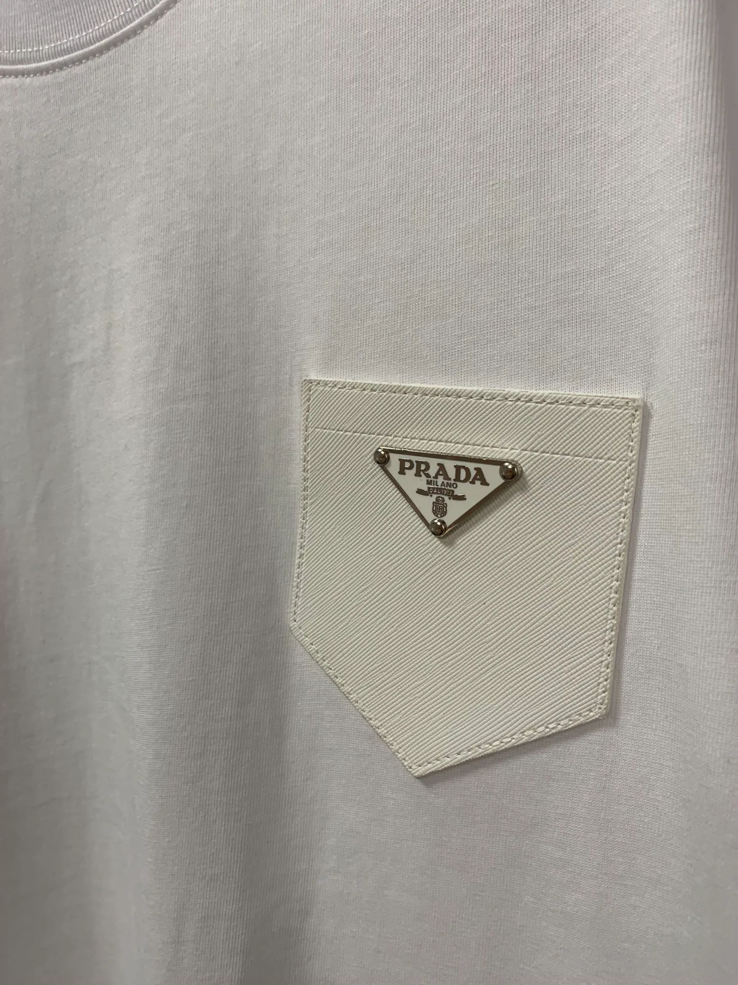 Футболки Женские Prada 10394906