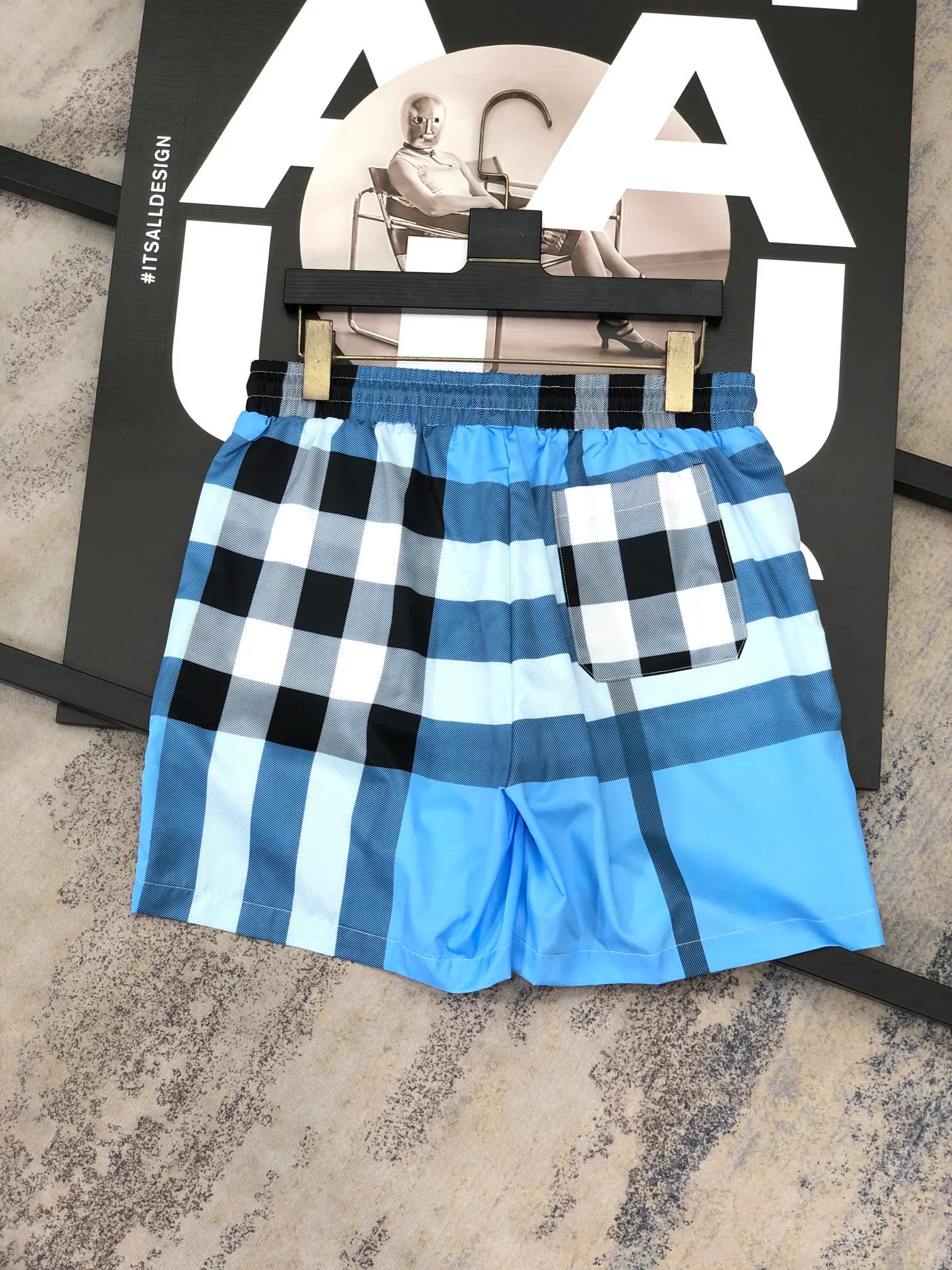 Шорты Мужские Burberry 11213244