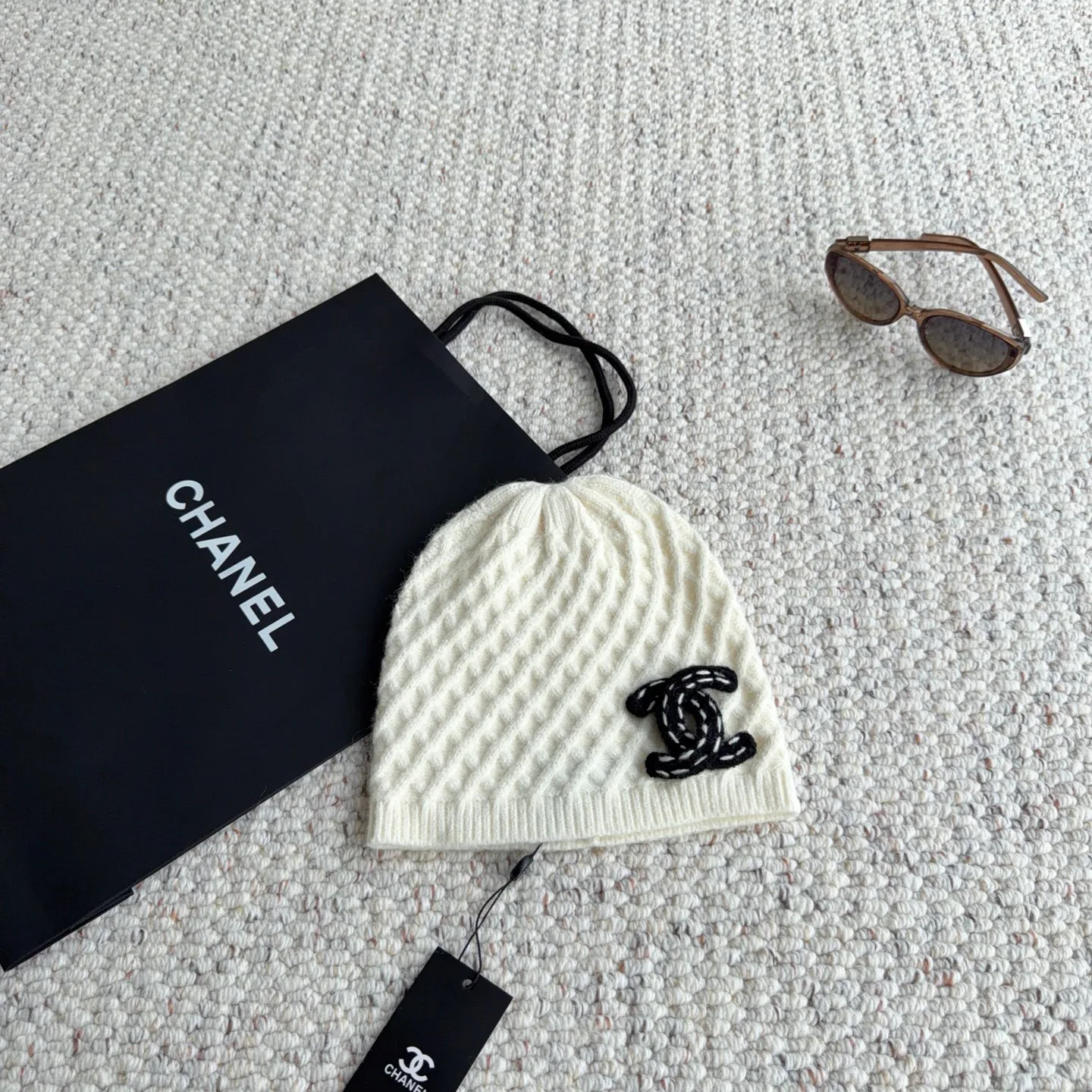 Головные Уборы Chanel 18450110