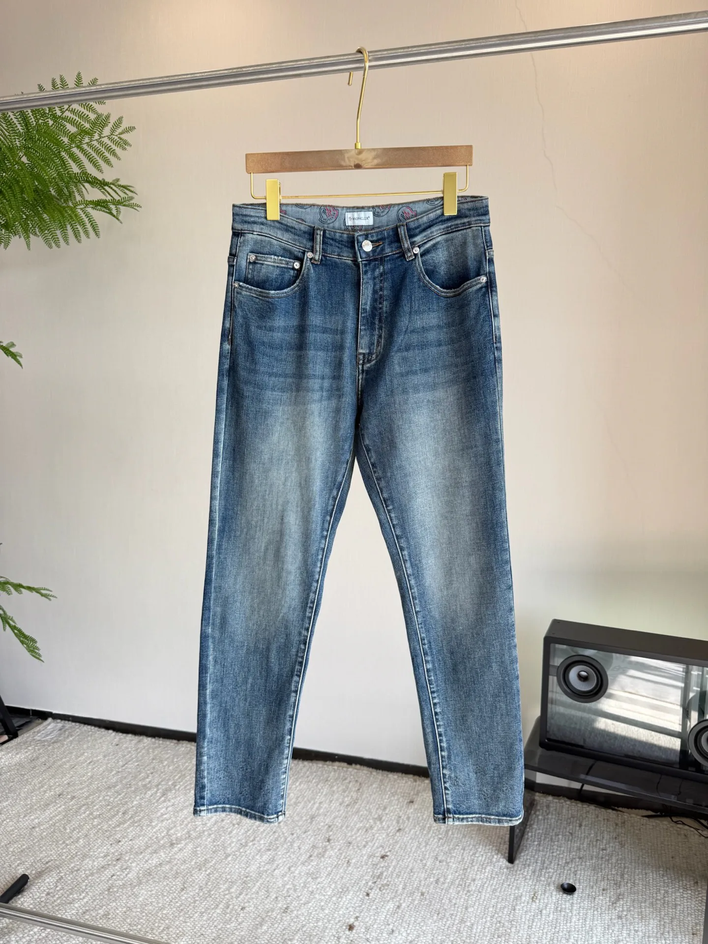 Джинсы Мужские Moncler 11250785