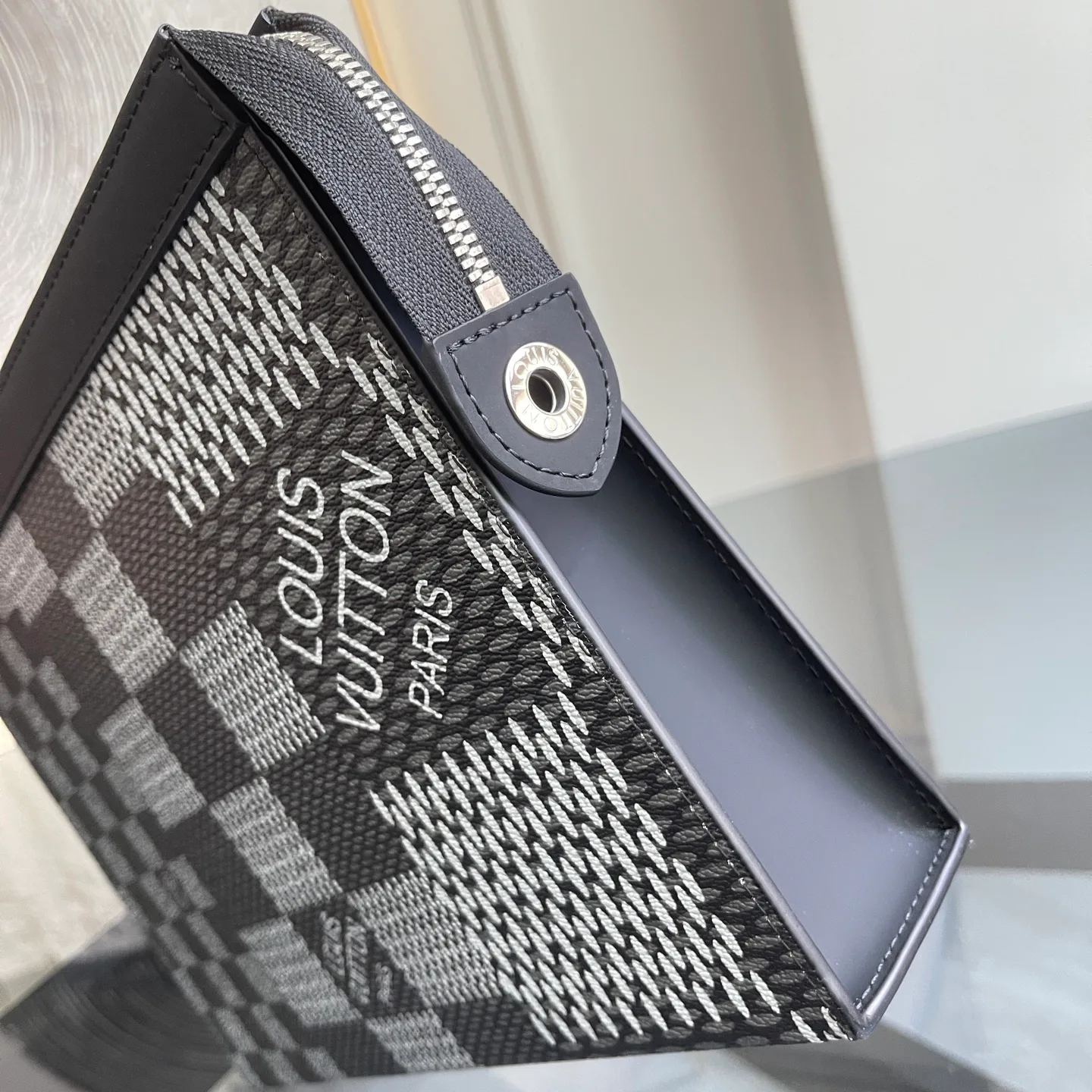 Клатчи Женские Louis Vuitton 11668942