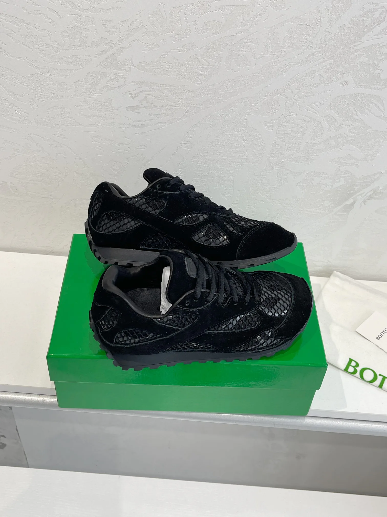 Кроссовки Женские Bottega Veneta 11677107