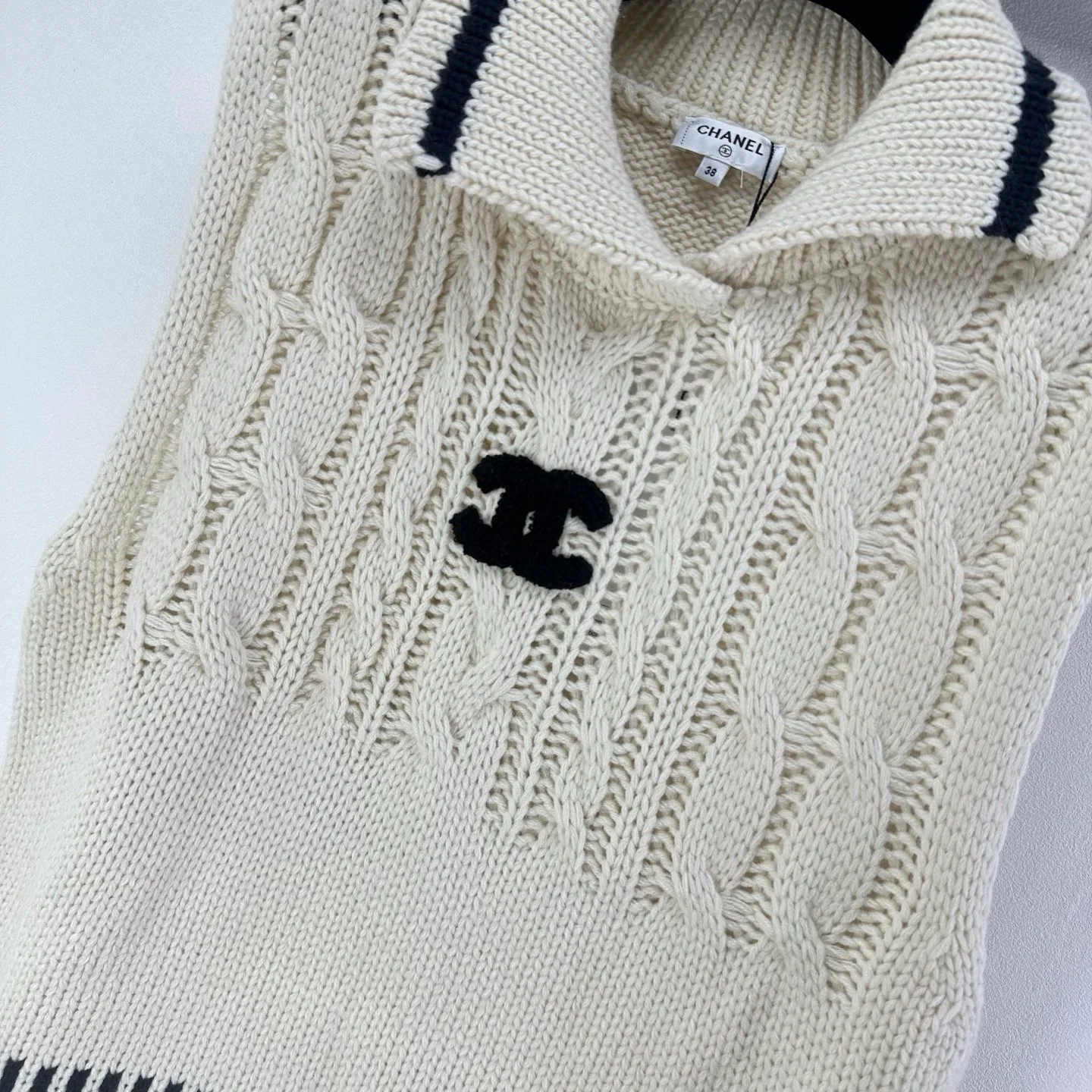 Жилеты Женские Chanel 1392389