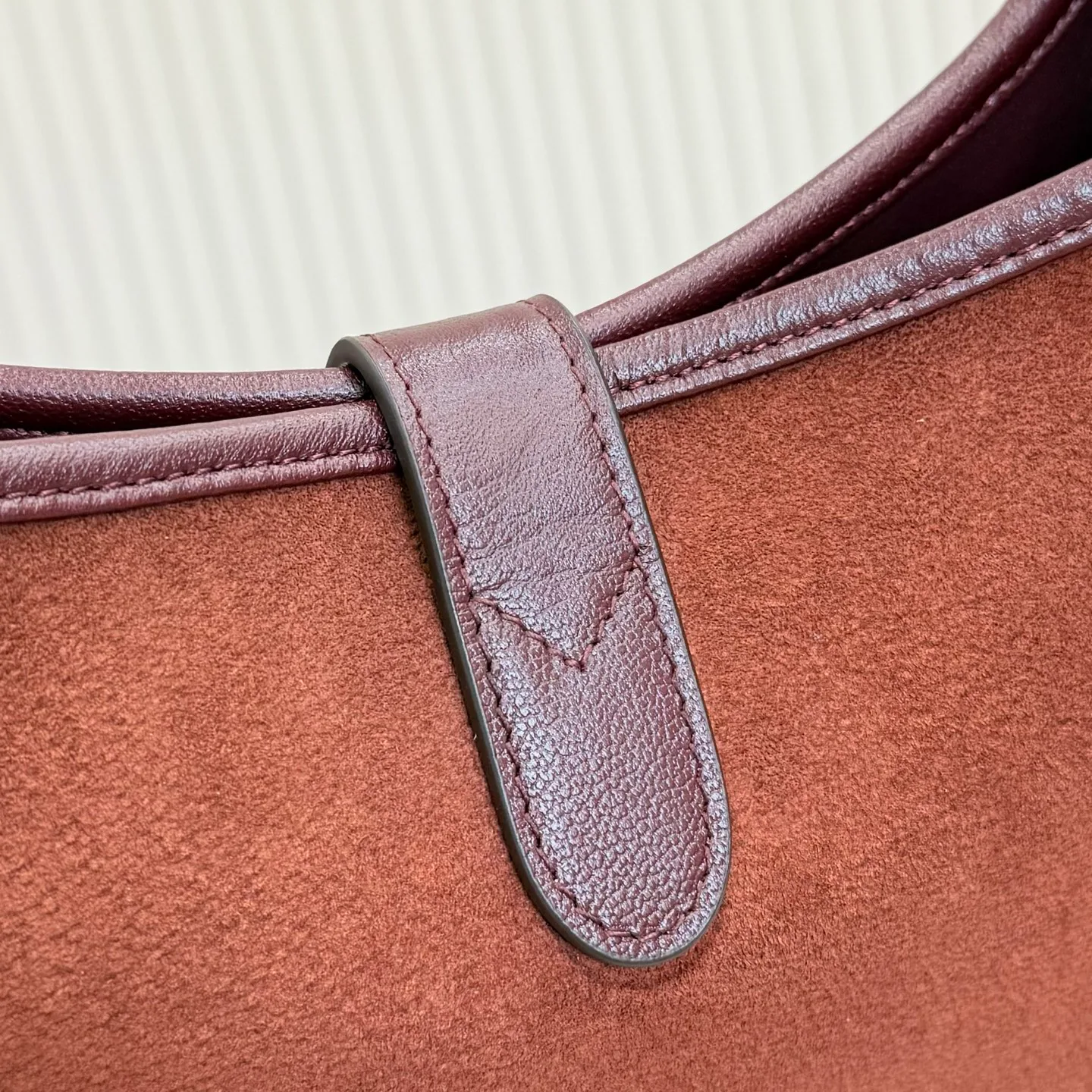 Классические Сумки Женские Gucci 17366995