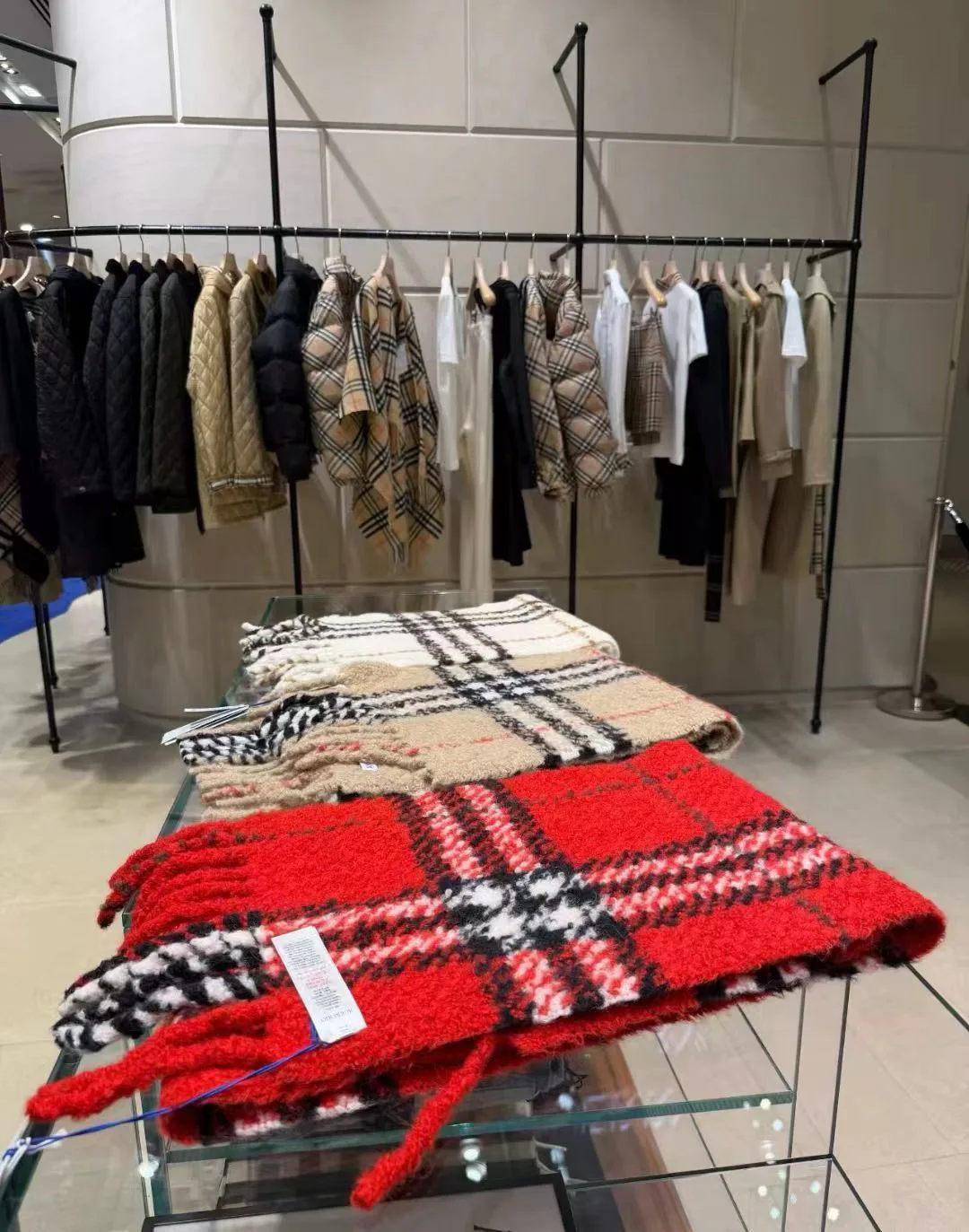 Шарфы Burberry 1701255