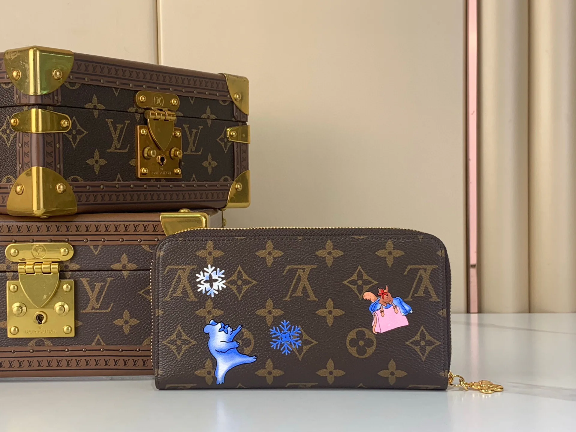 Кошельки Louis Vuitton 256465