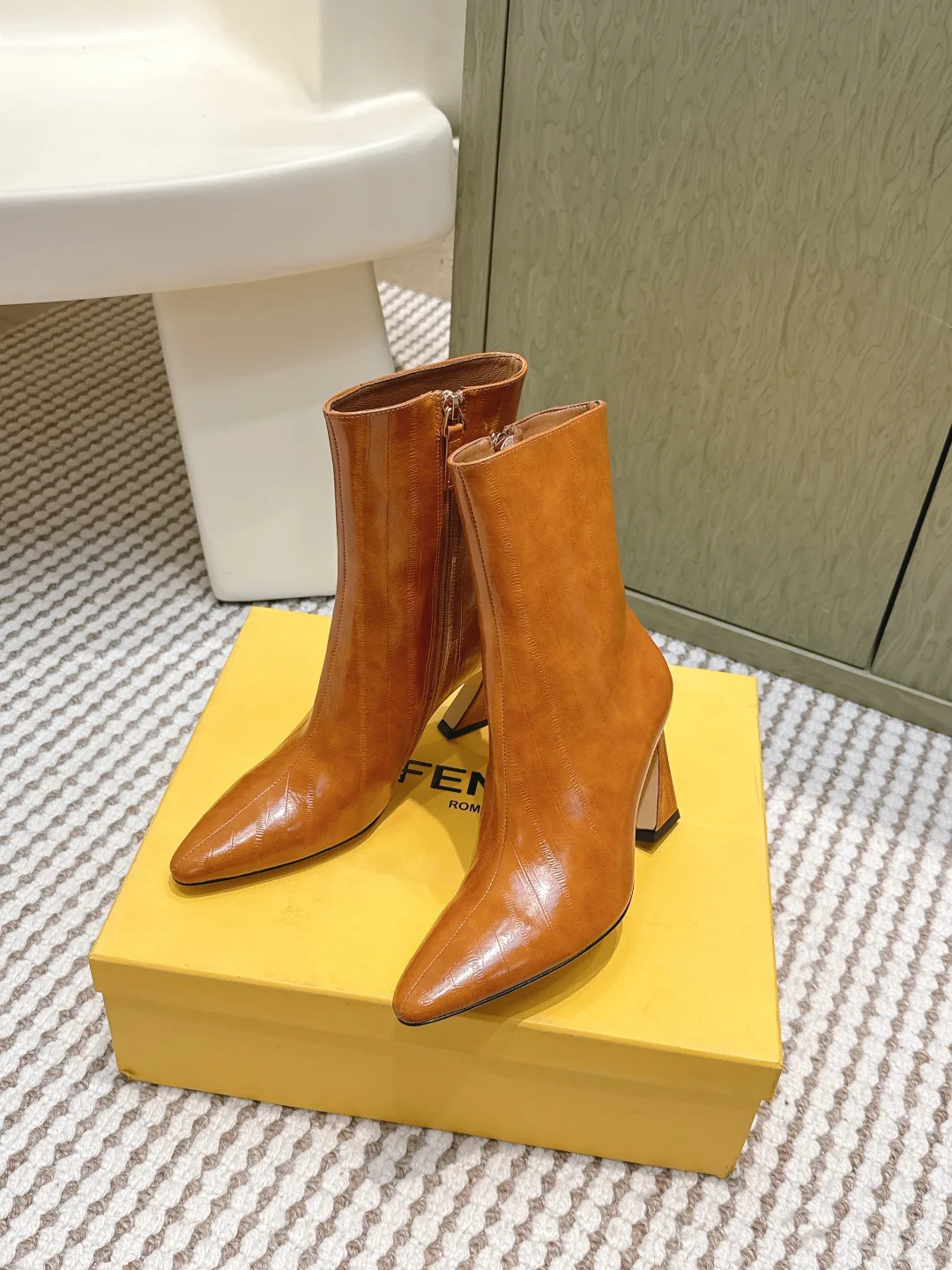 Ботильоны Женские Fendi 18370145