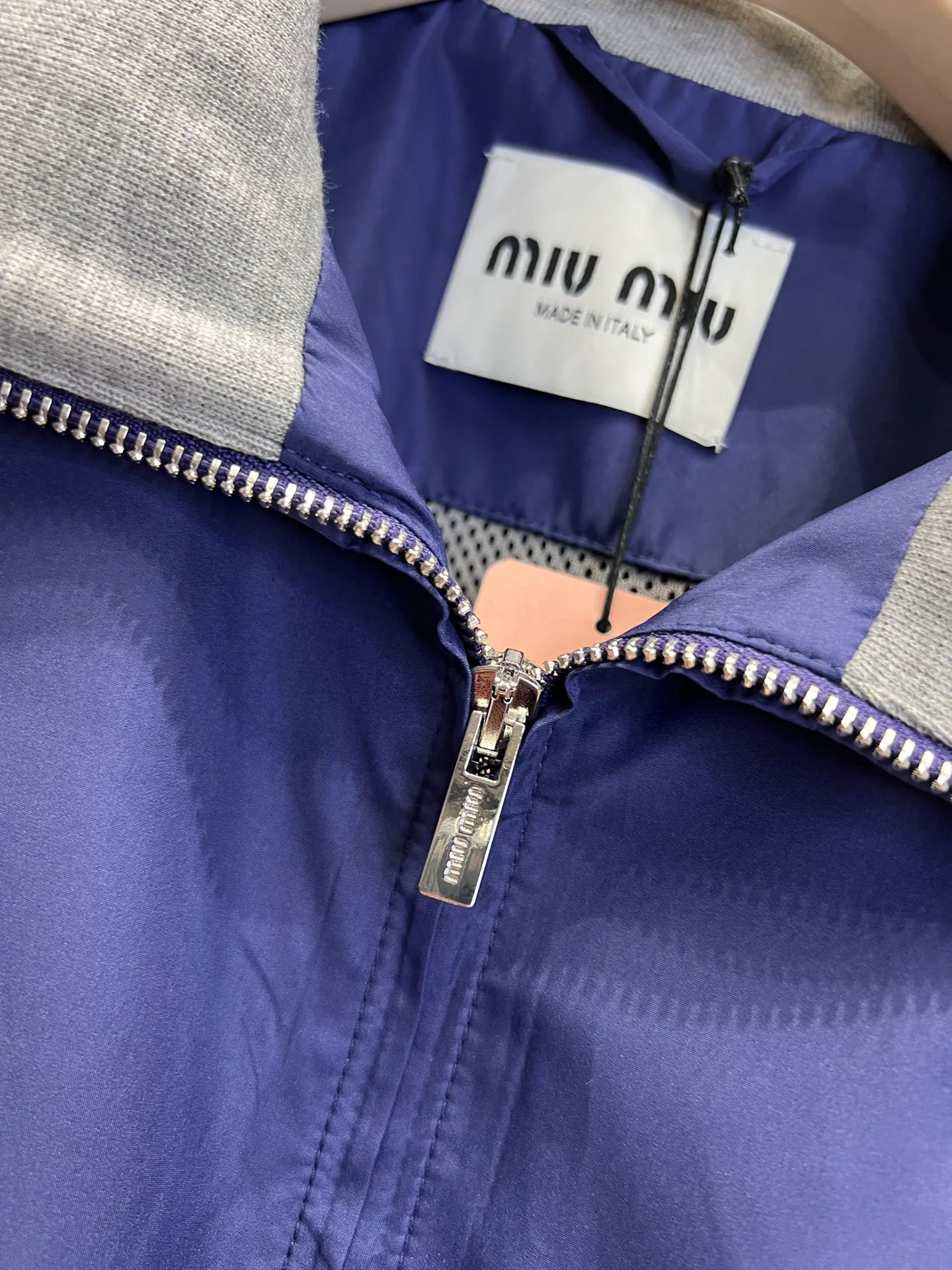 Куртки И Пуховики Женские Miu Miu 10877422