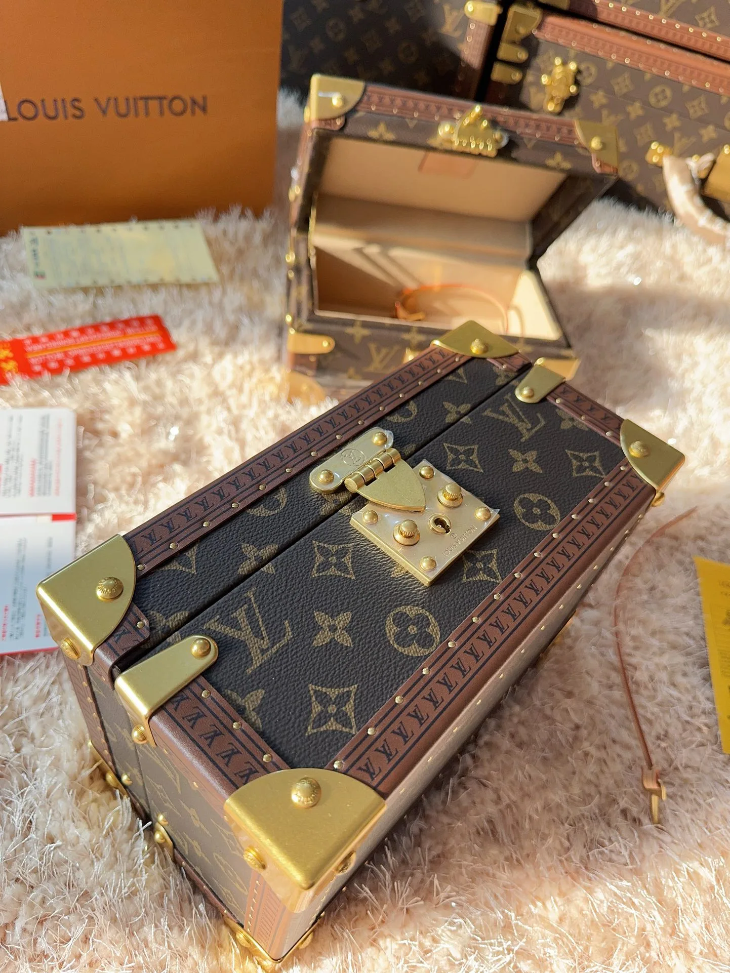 Бижутерия Louis Vuitton 233168