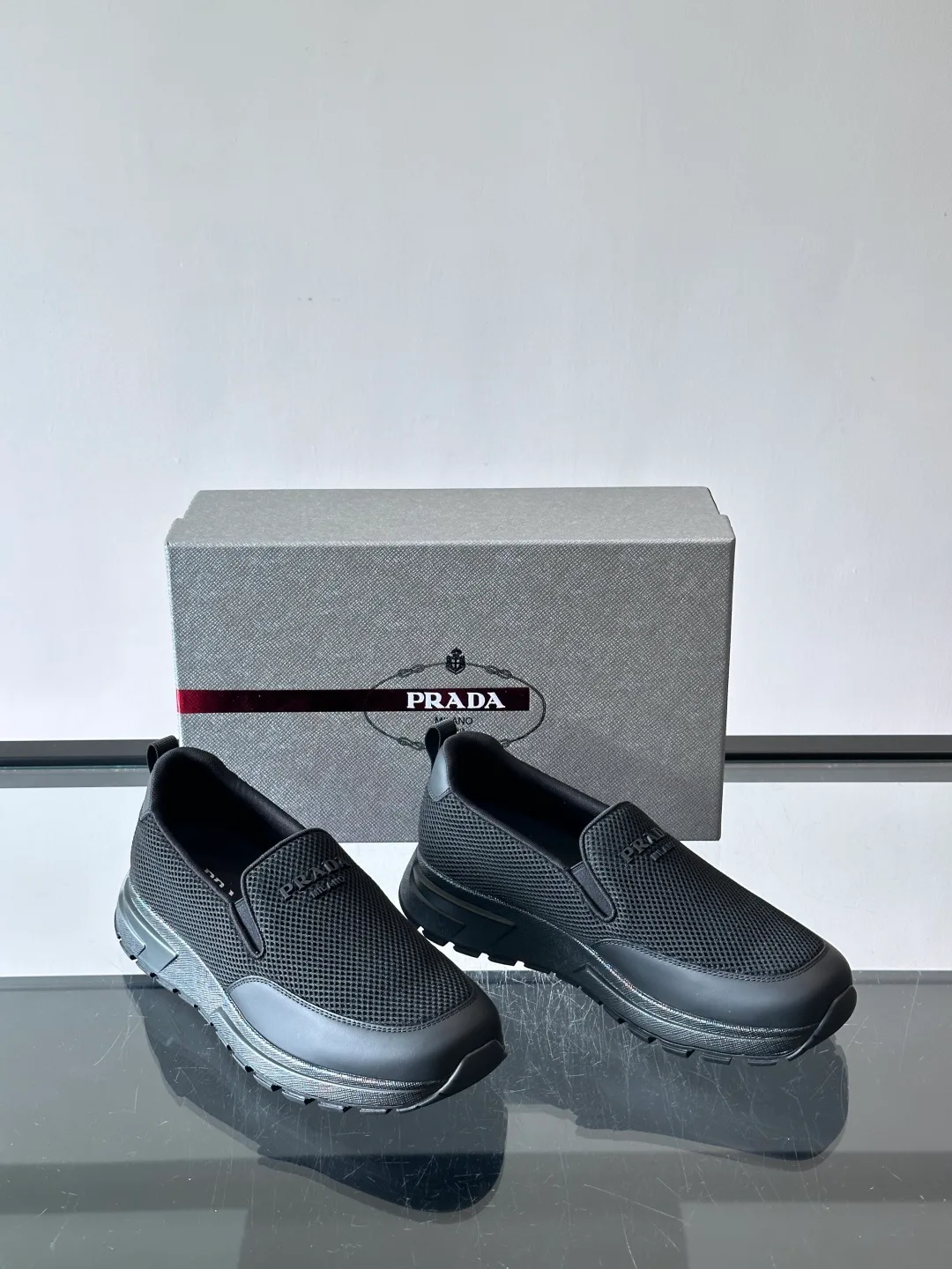 Кроссовки Мужские Prada 17349527